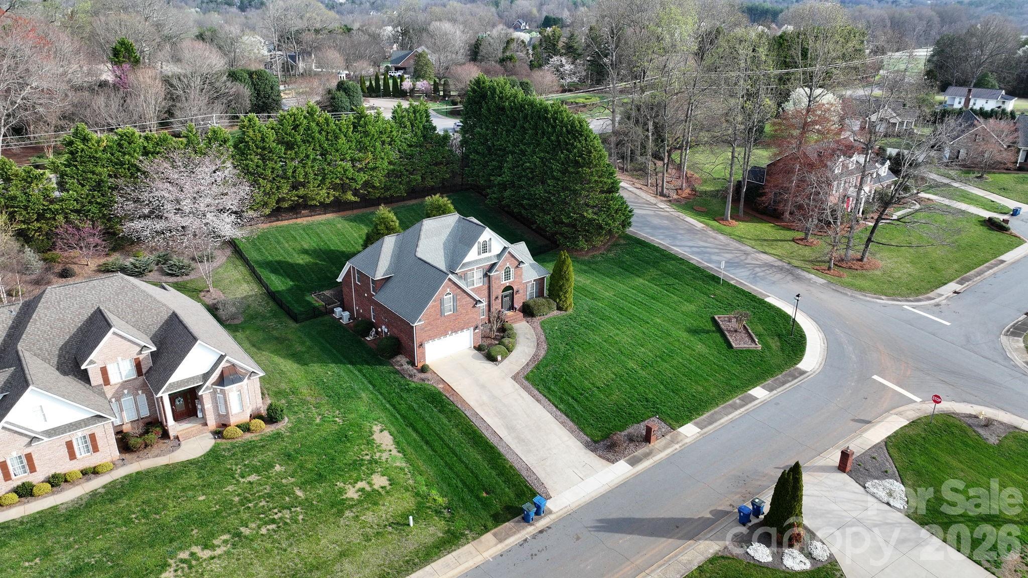 2696 Charleston Court — Claremont
