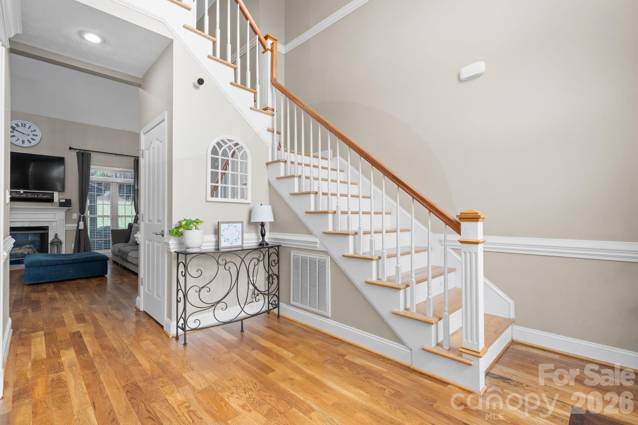 2696 Charleston Court — Claremont