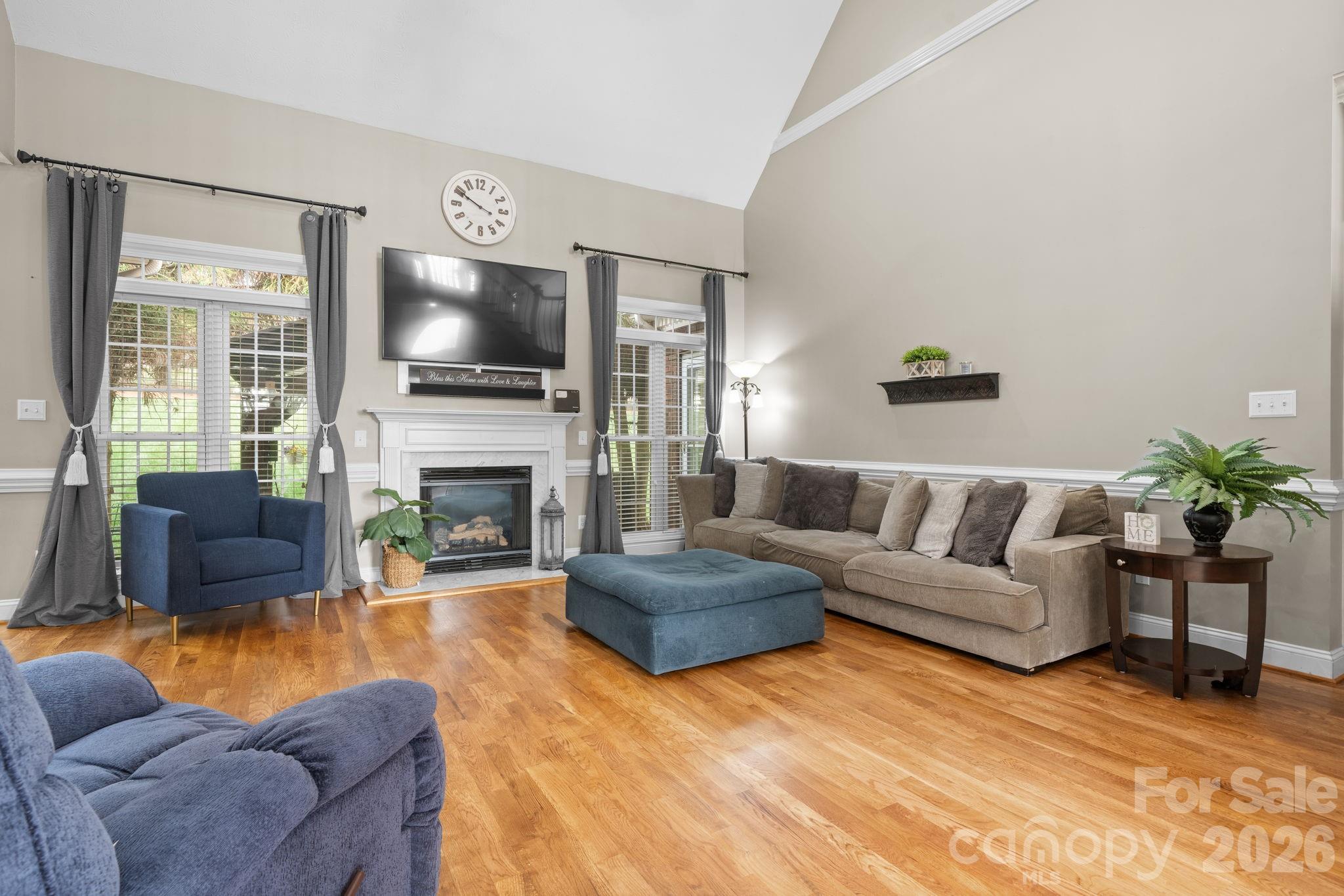 2696 Charleston Court — Claremont