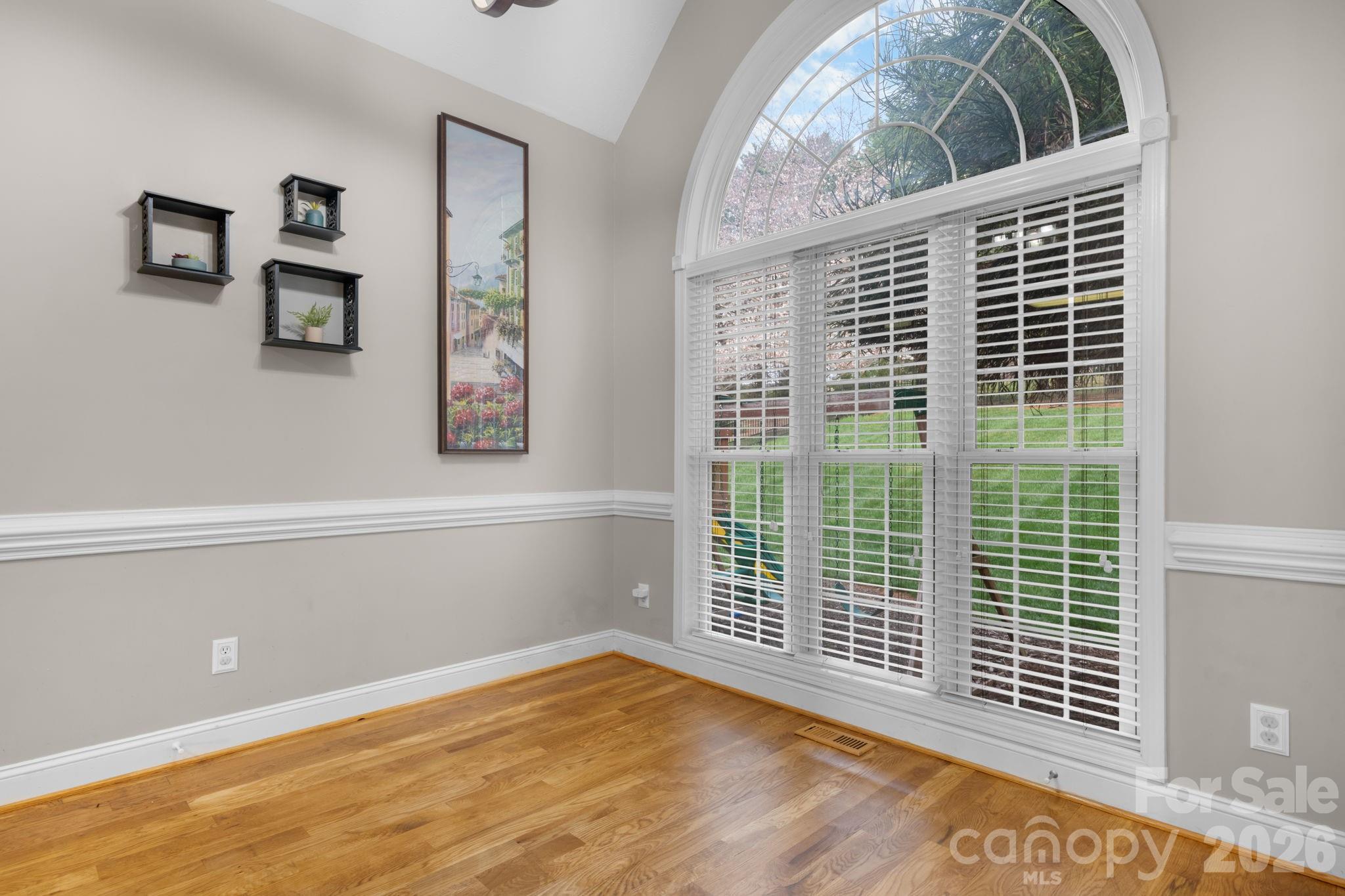 2696 Charleston Court — Claremont