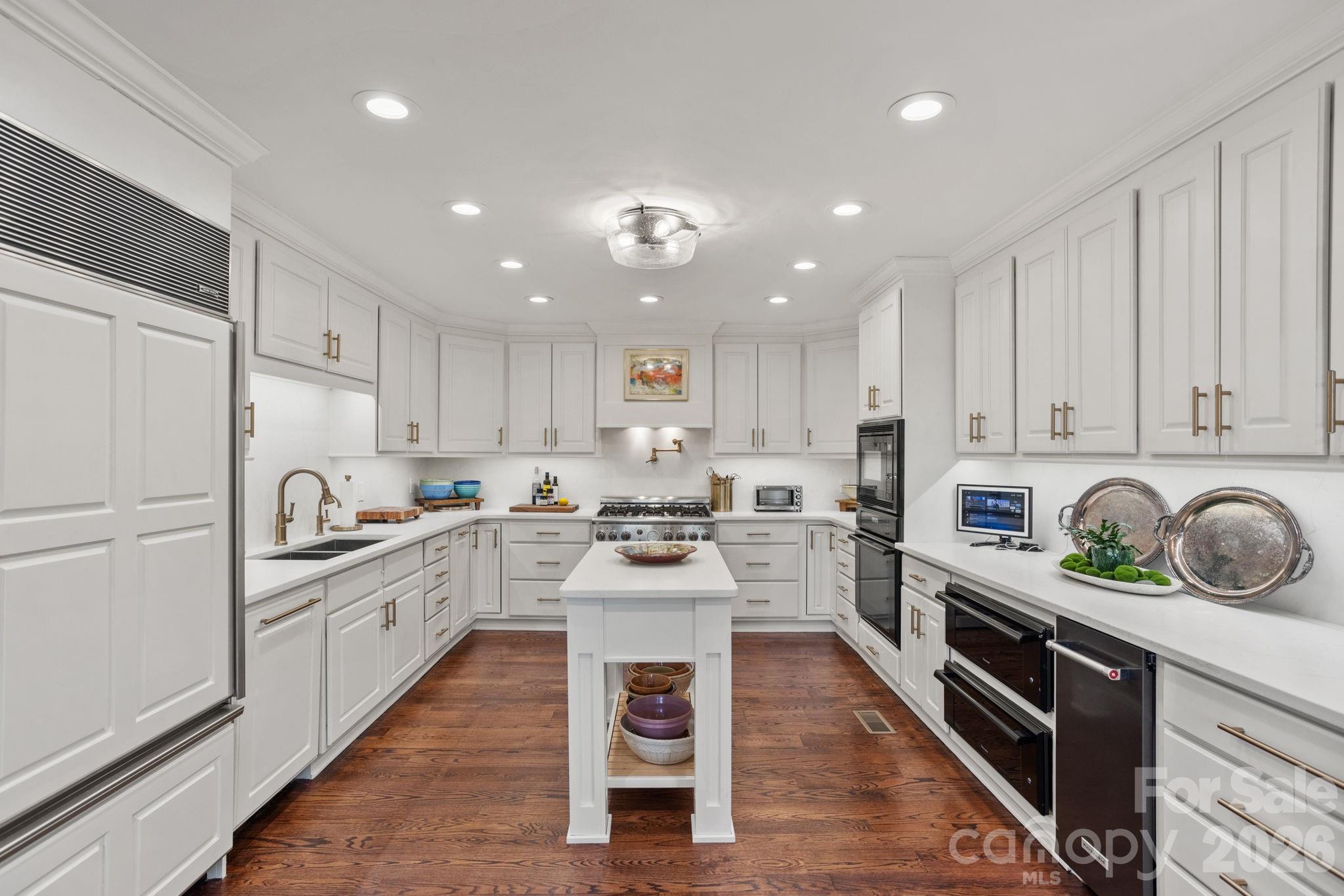 171 Old Hillside Lane — Flat Rock