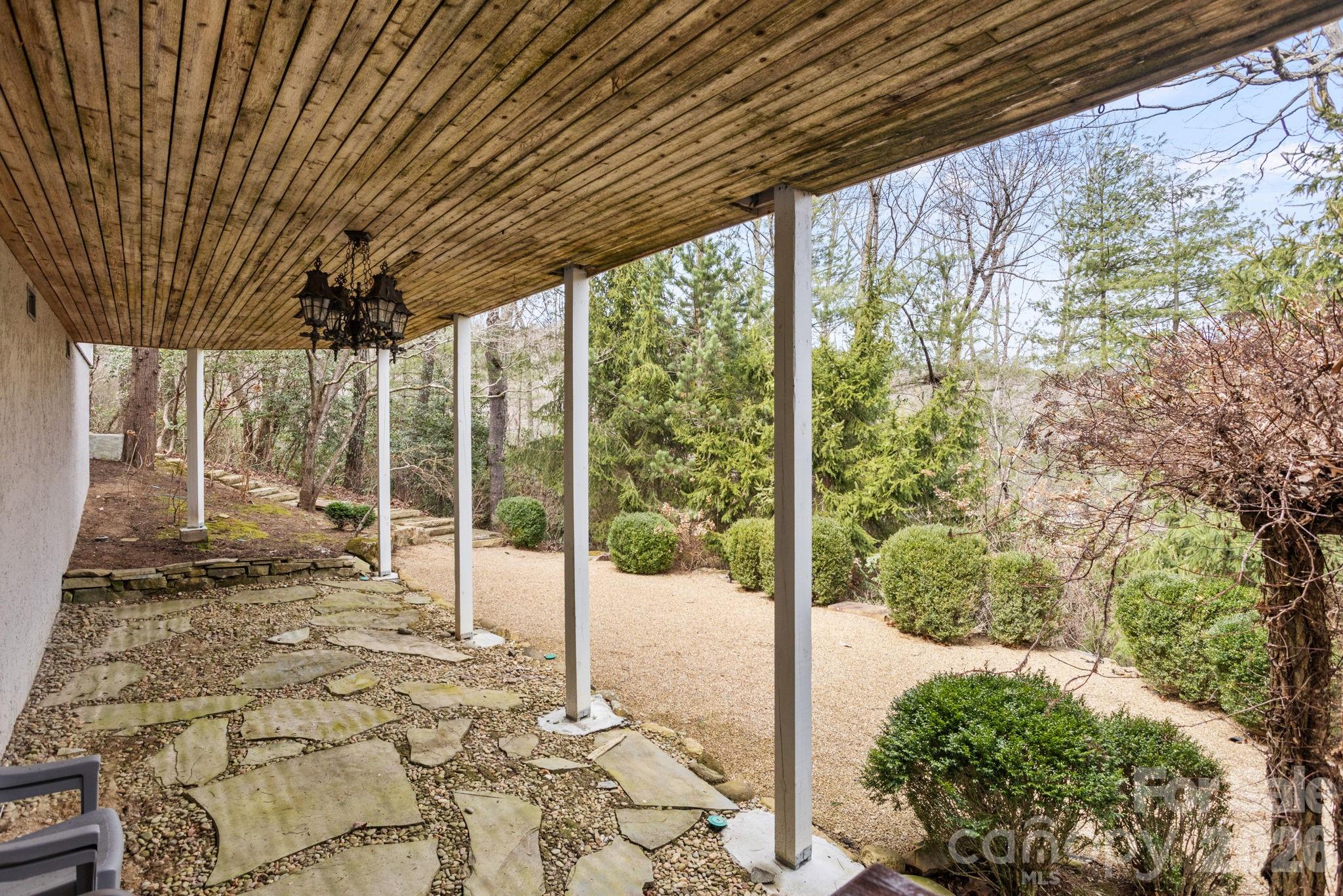 171 Old Hillside Lane — Flat Rock