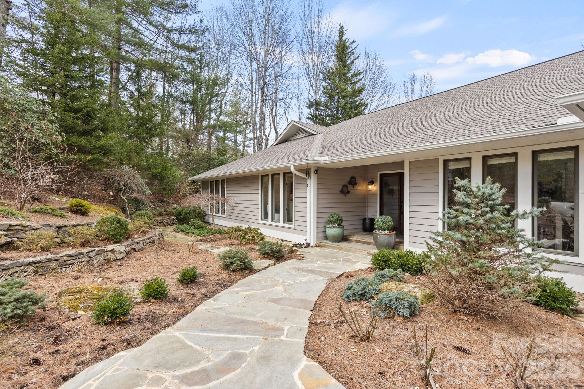 171 Old Hillside Lane — Flat Rock