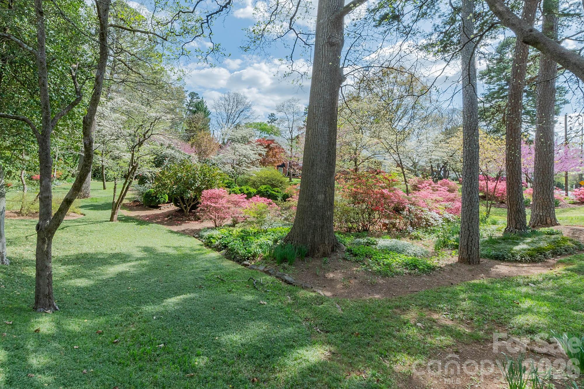 403 Weaver Drive — Lexington
