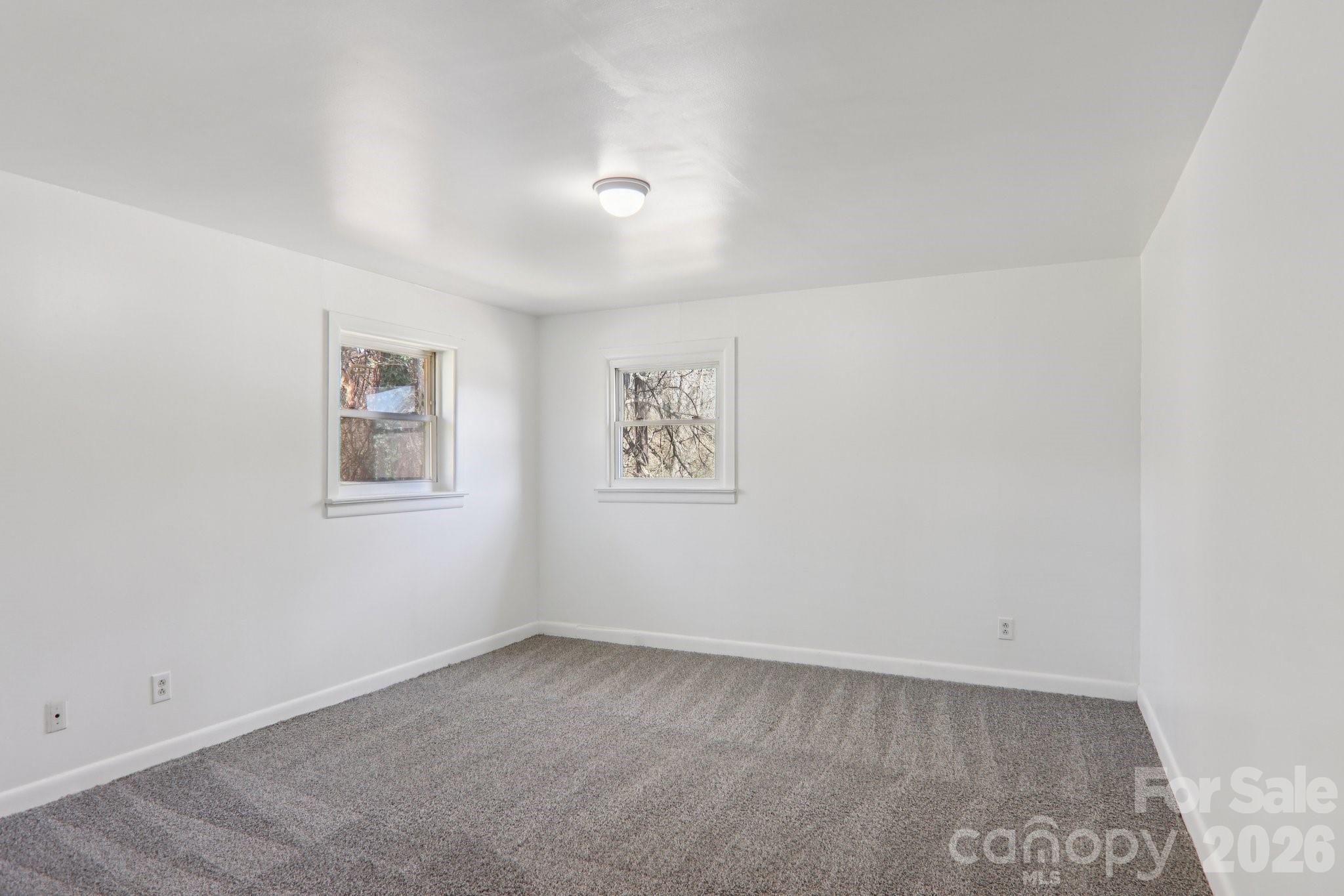 541 Paragon Parkway — Waynesville