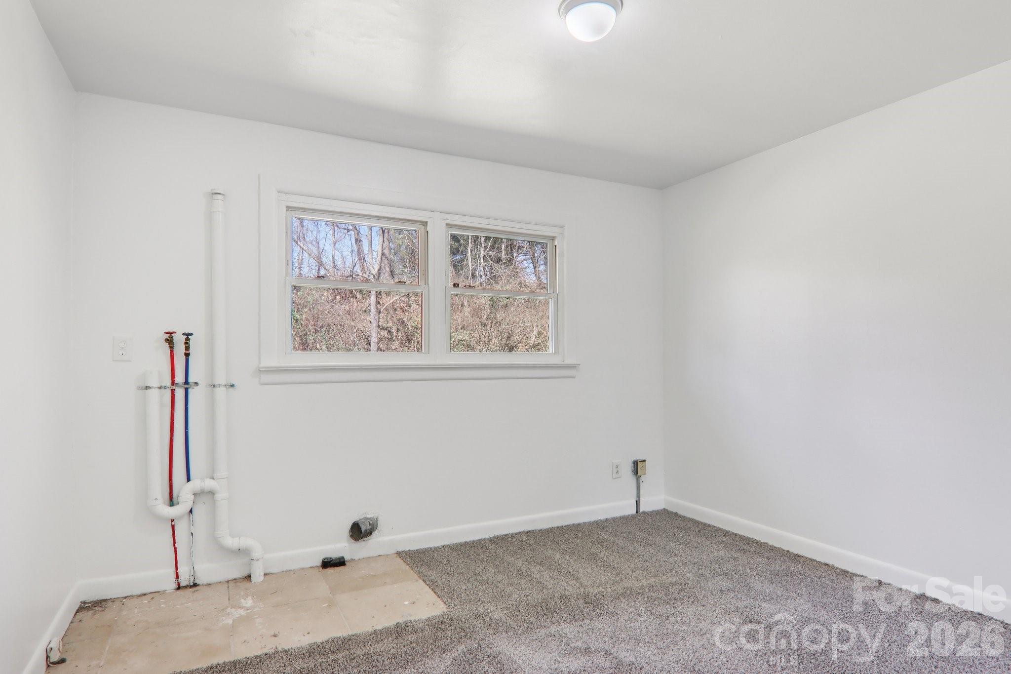 541 Paragon Parkway — Waynesville
