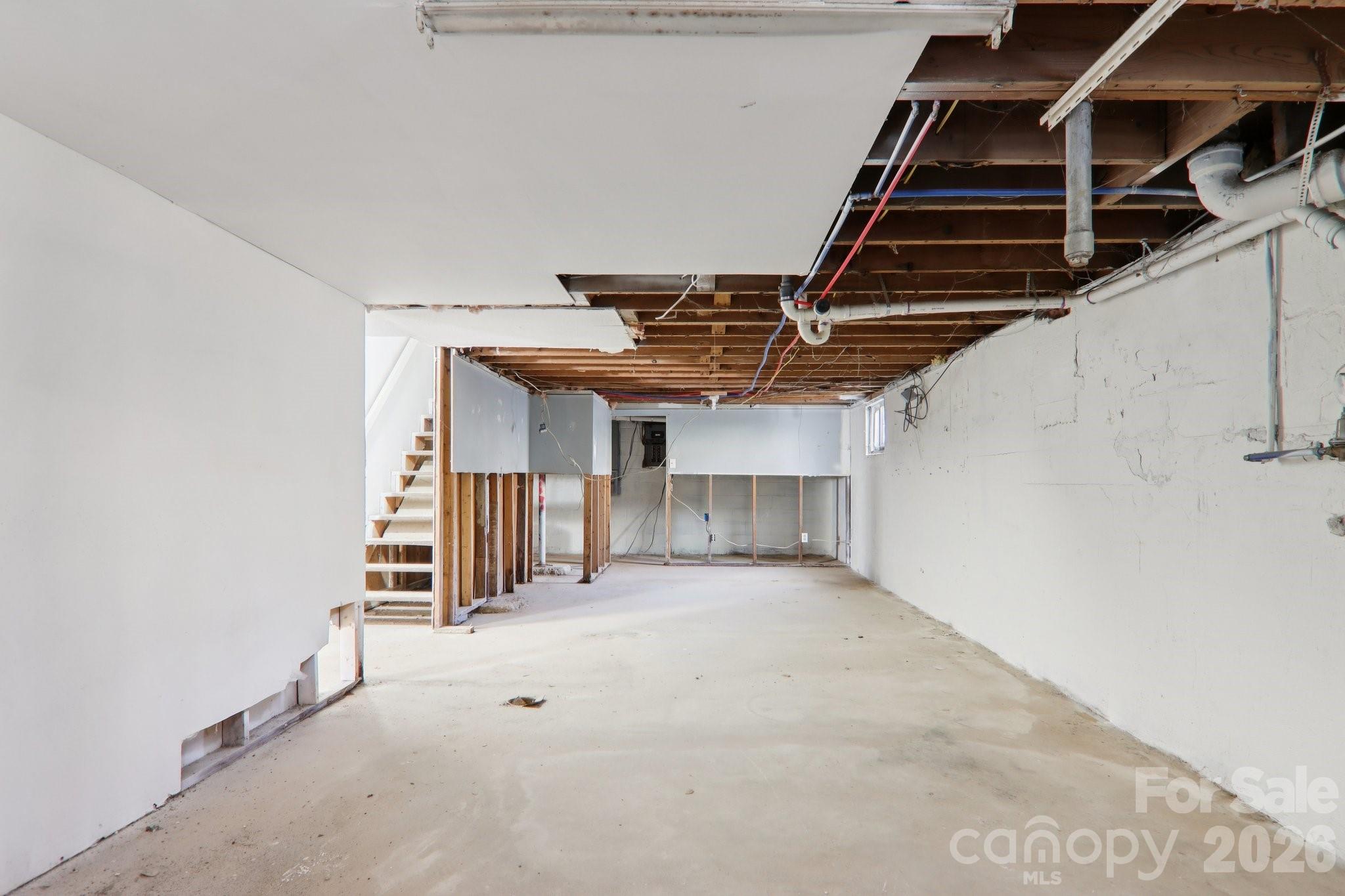 541 Paragon Parkway — Waynesville