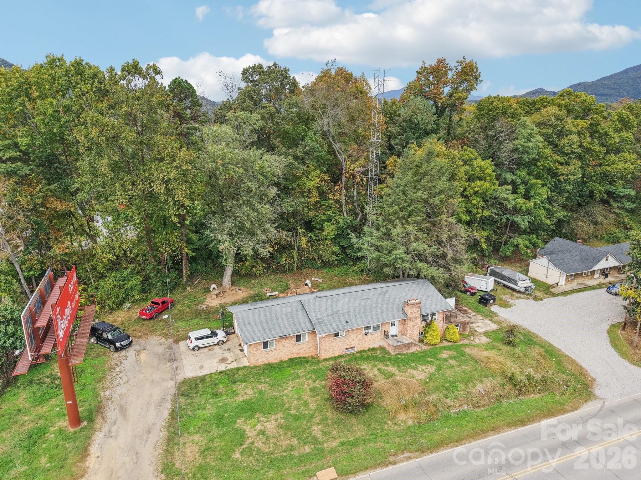 541 Paragon Parkway — Waynesville