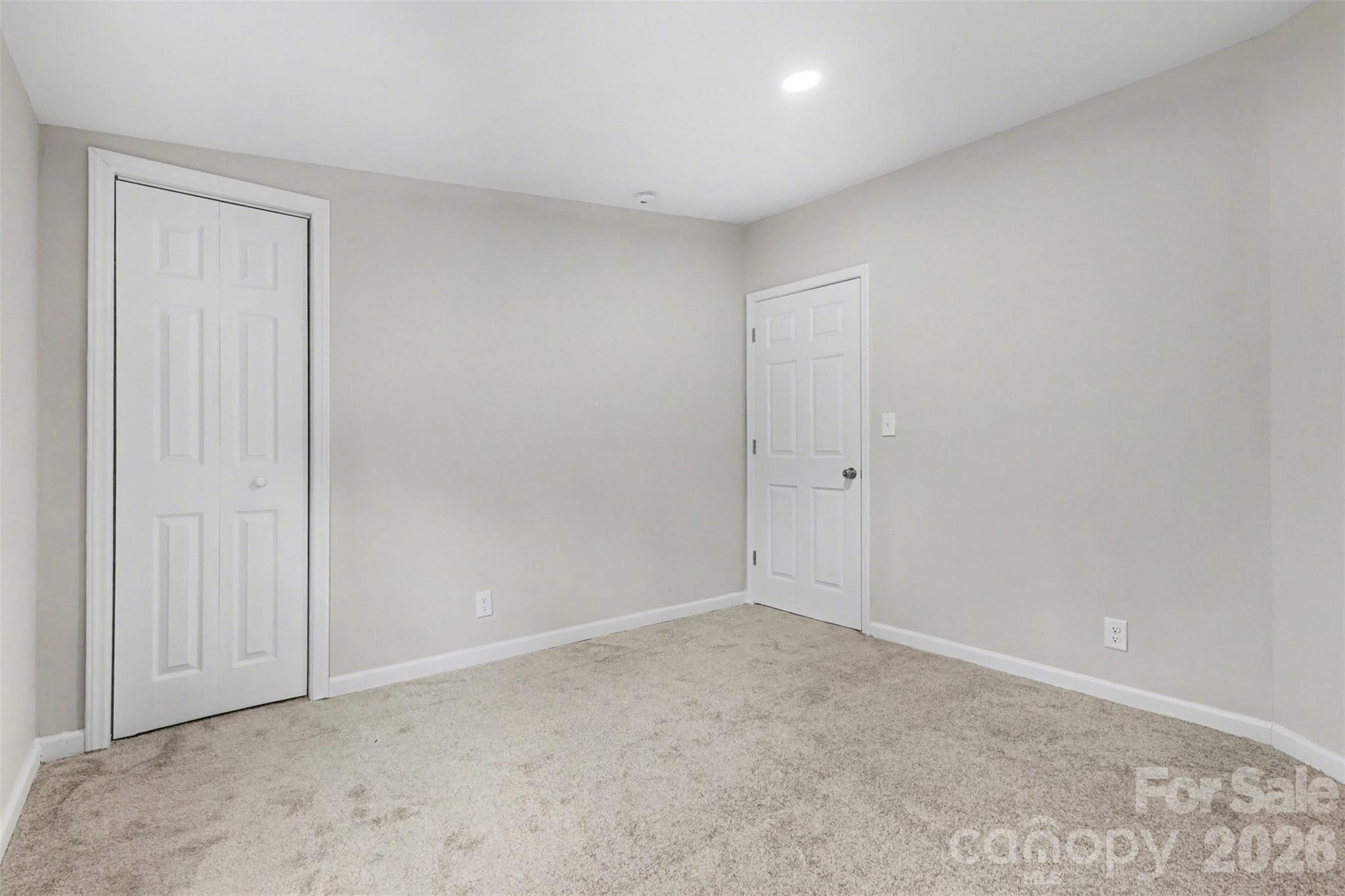 5050 Park Creek Drive — Mount Holly
