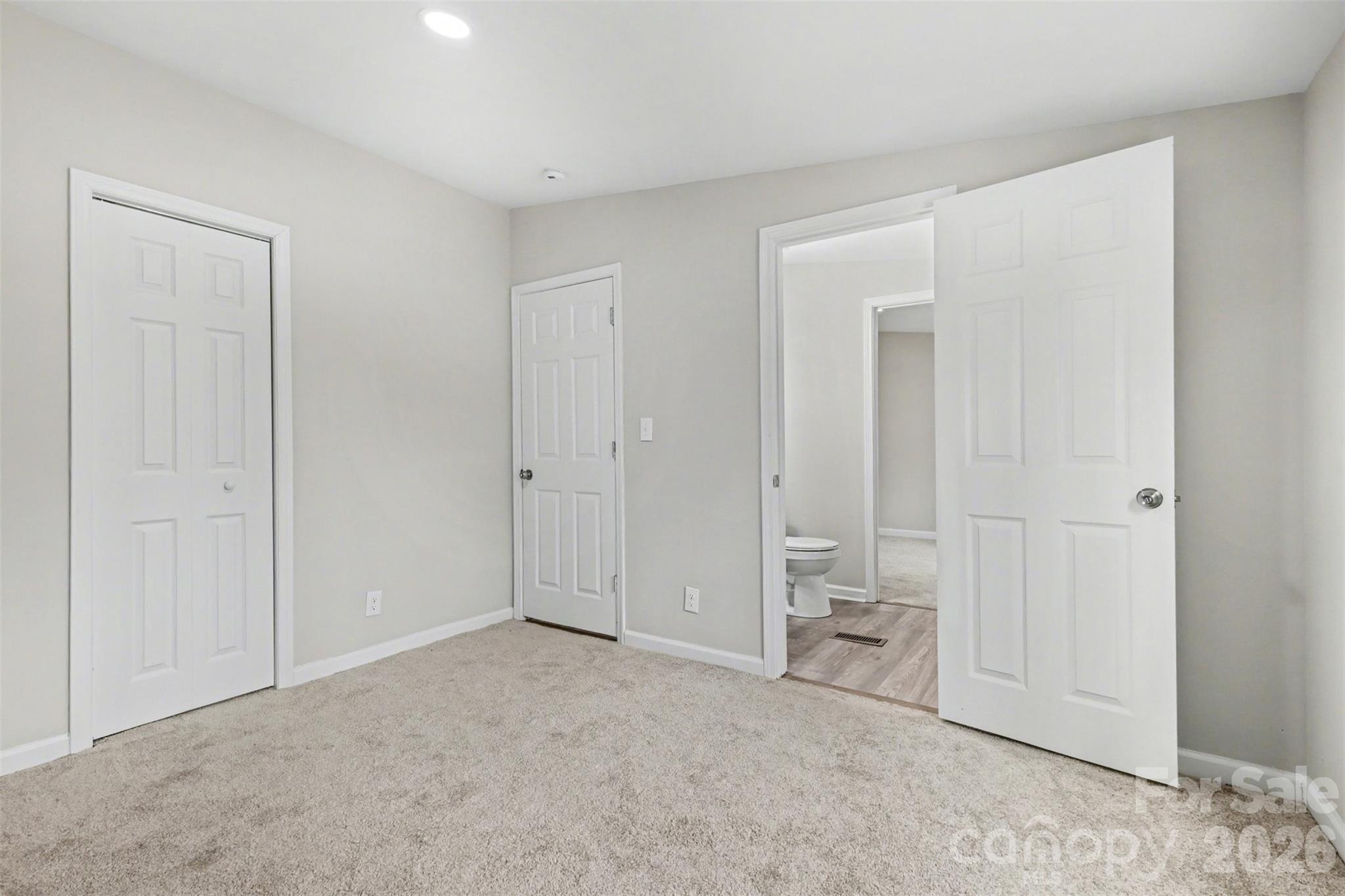 5050 Park Creek Drive — Mount Holly