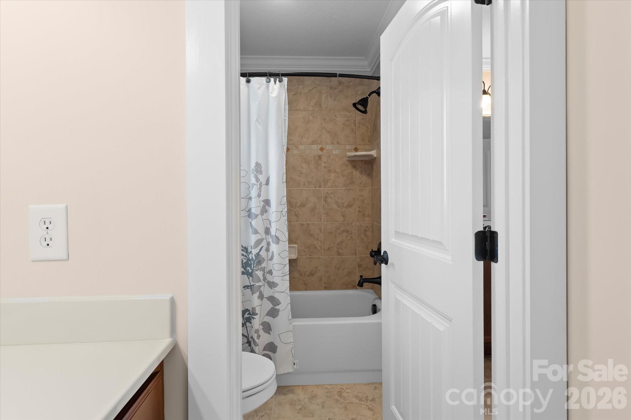 170 Kenway Loop — Mooresville
