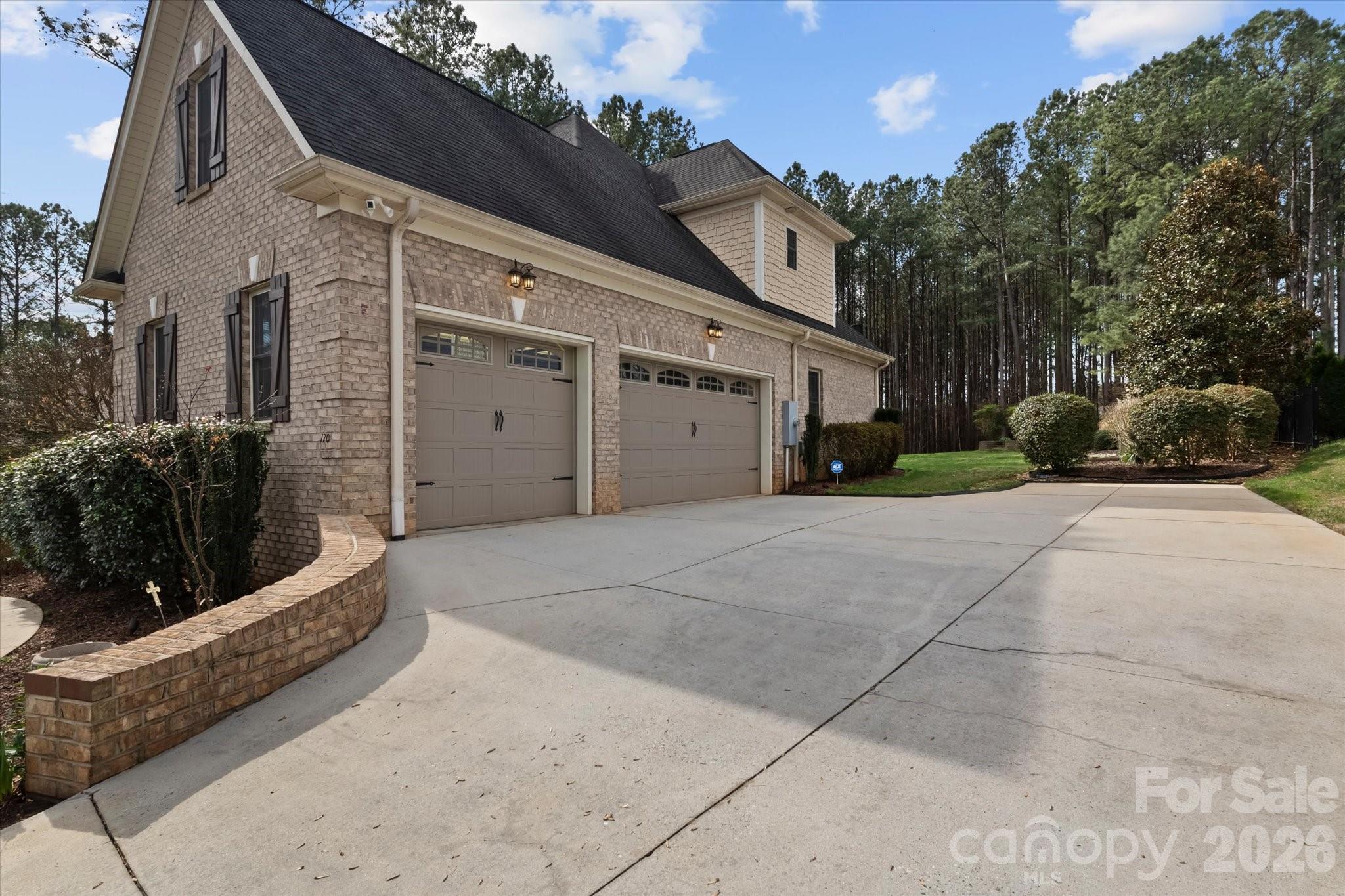 170 Kenway Loop — Mooresville