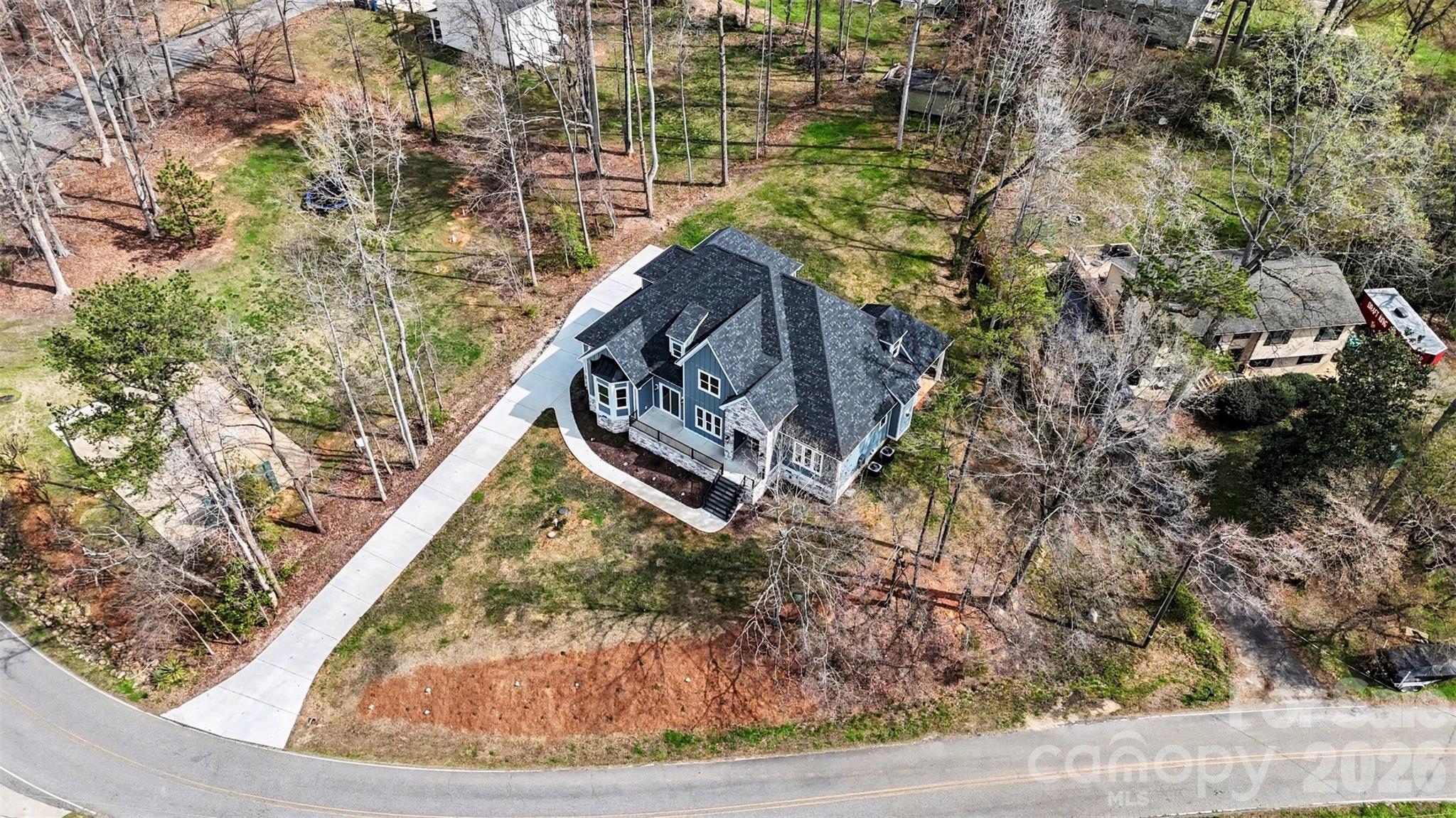 149 Shady Cove Road — Troutman