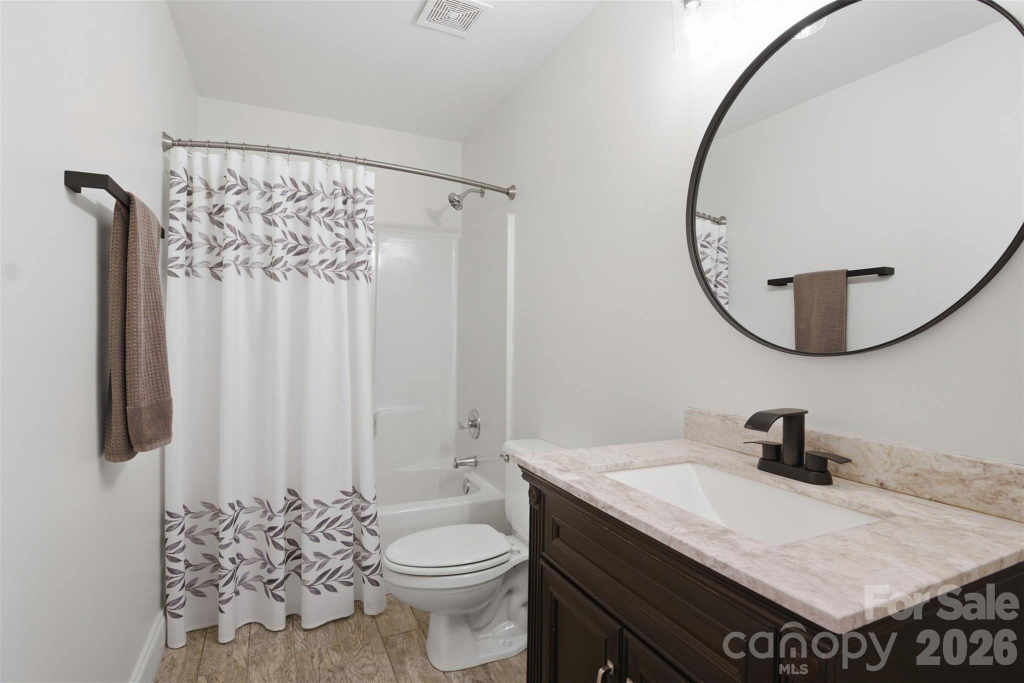 12238 Taos Court — Charlotte