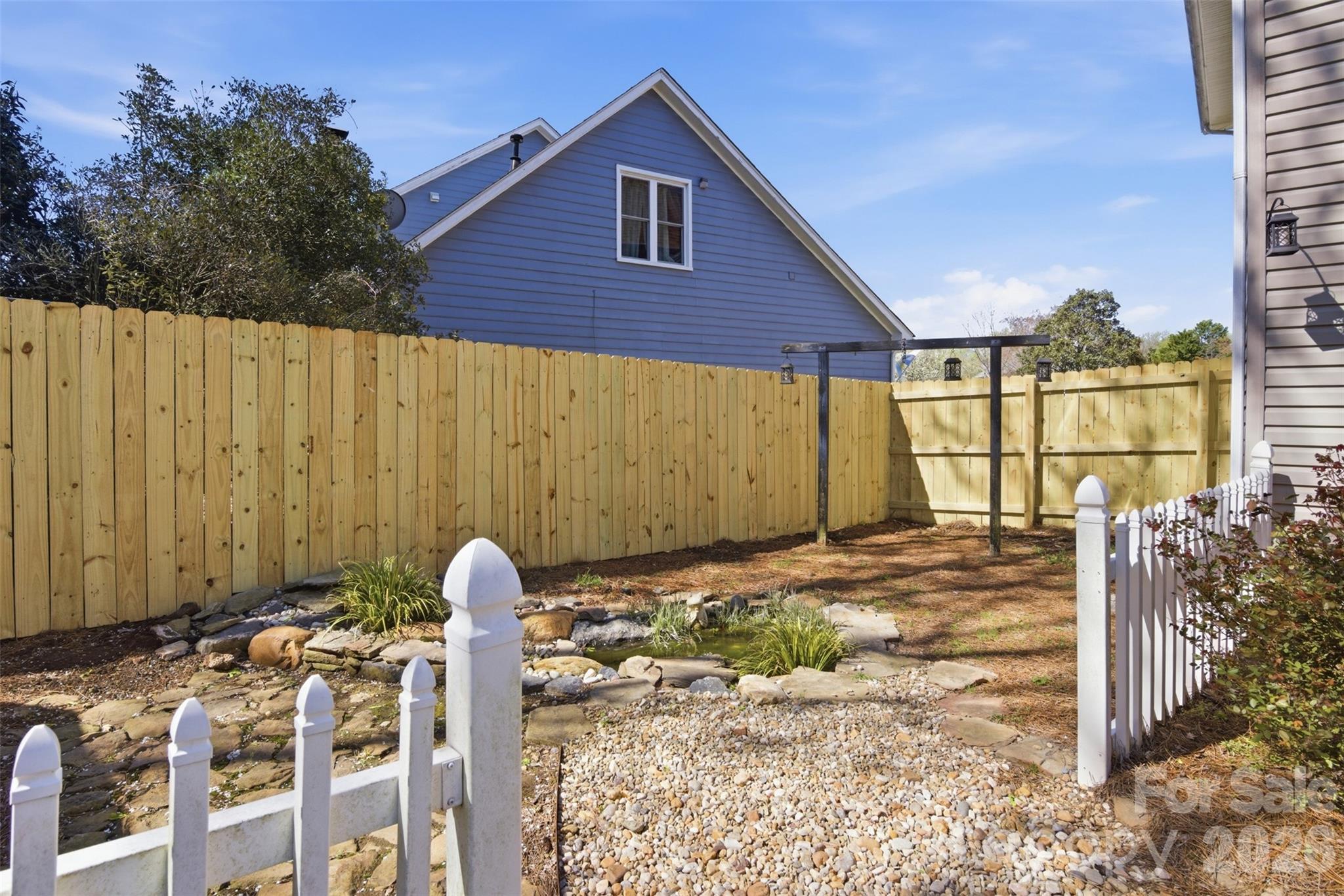 12238 Taos Court — Charlotte