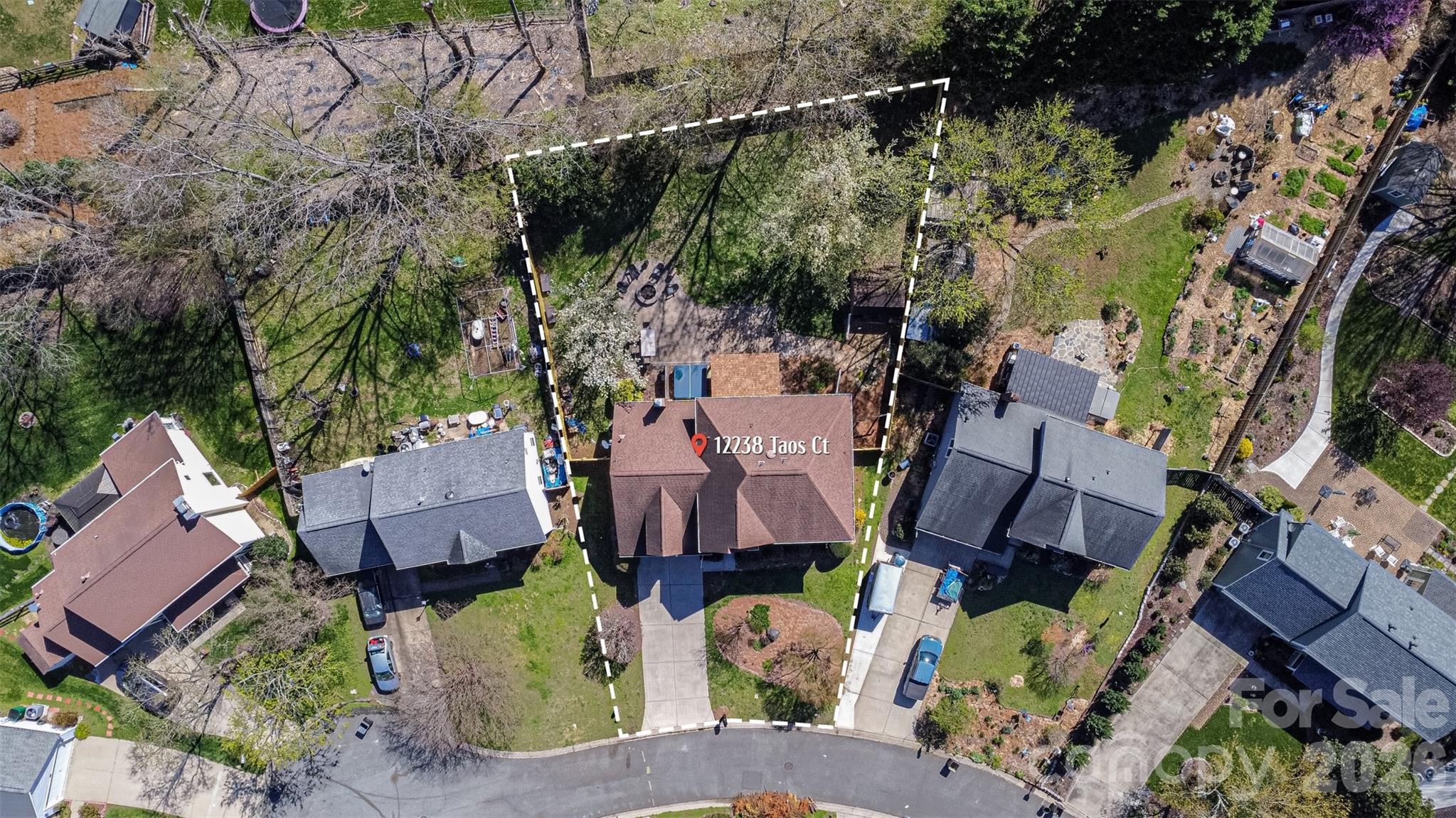 12238 Taos Court — Charlotte
