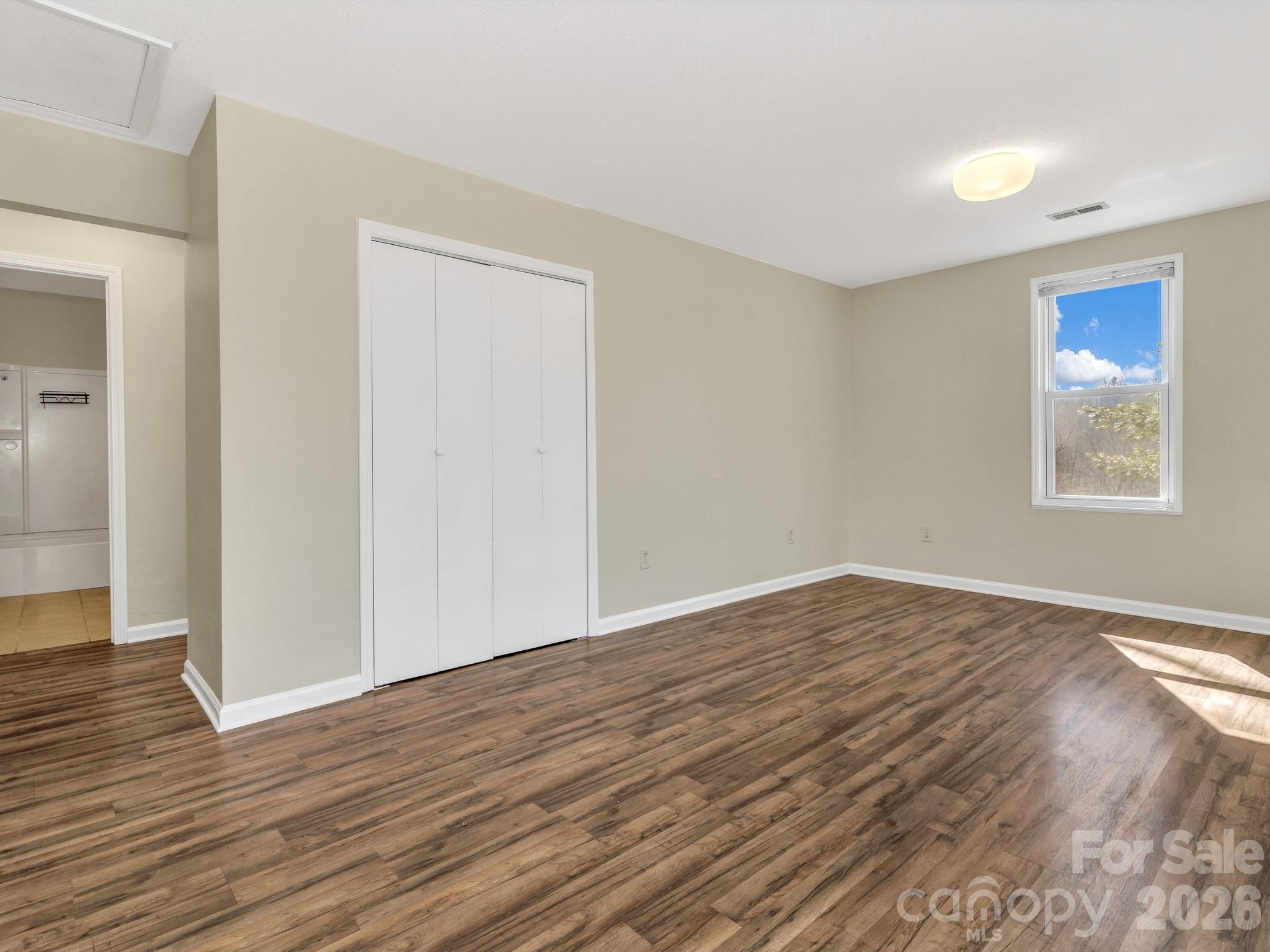 114 Elden Street — Hendersonville