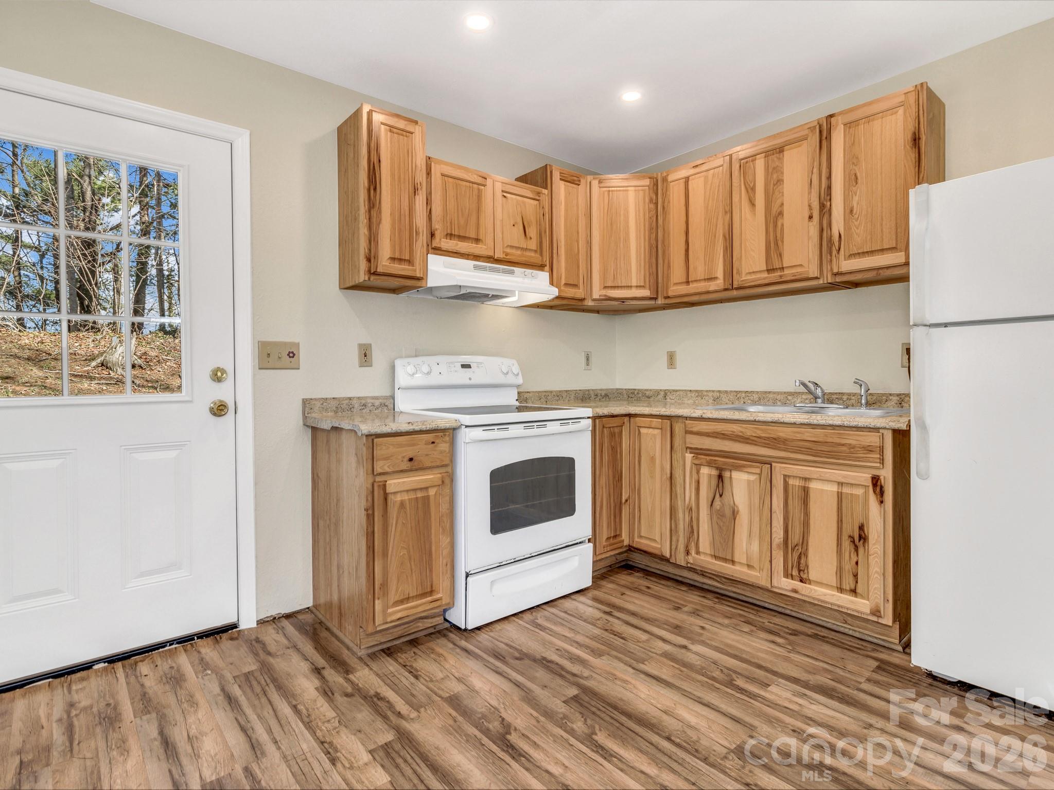 114 Elden Street — Hendersonville