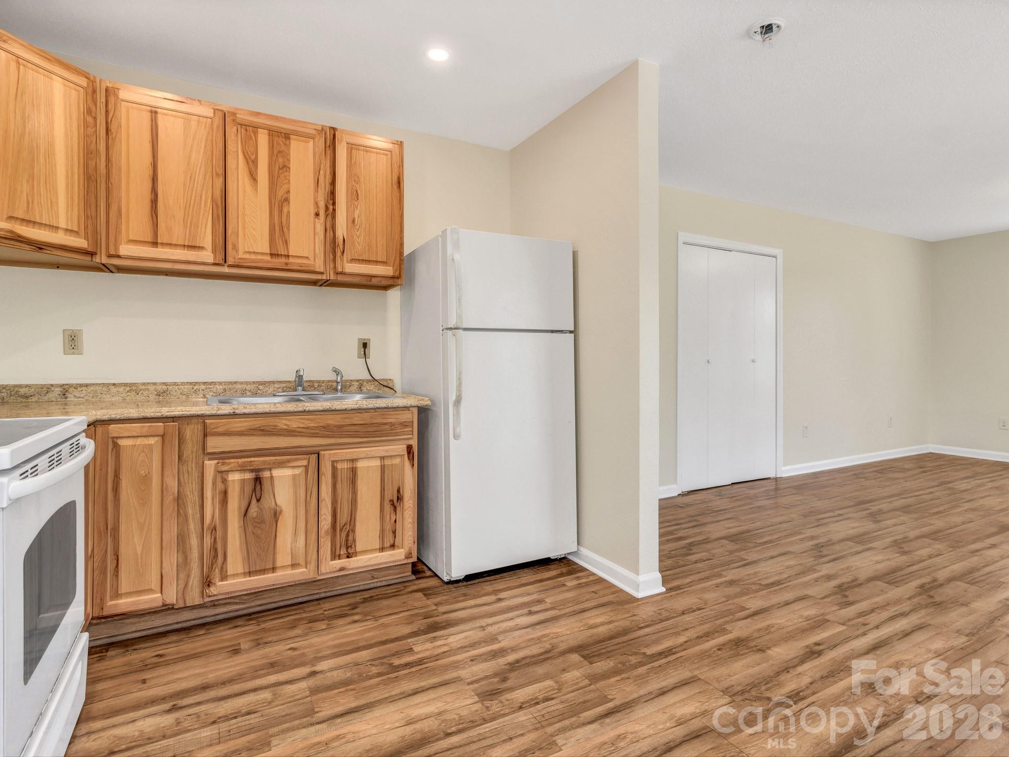 114 Elden Street — Hendersonville