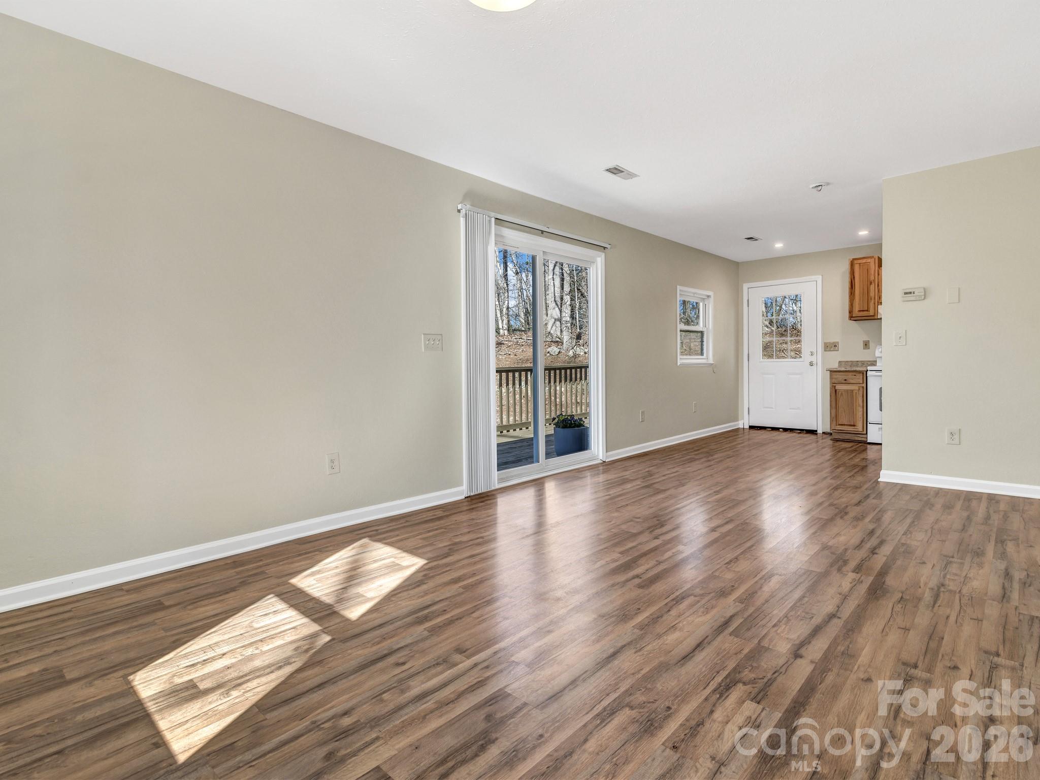114 Elden Street — Hendersonville