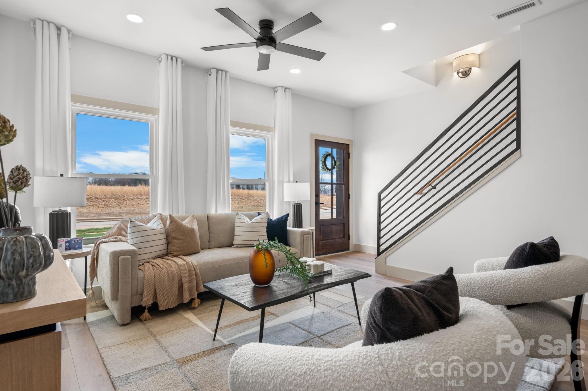 2117 24th Street Lane SE — Hickory