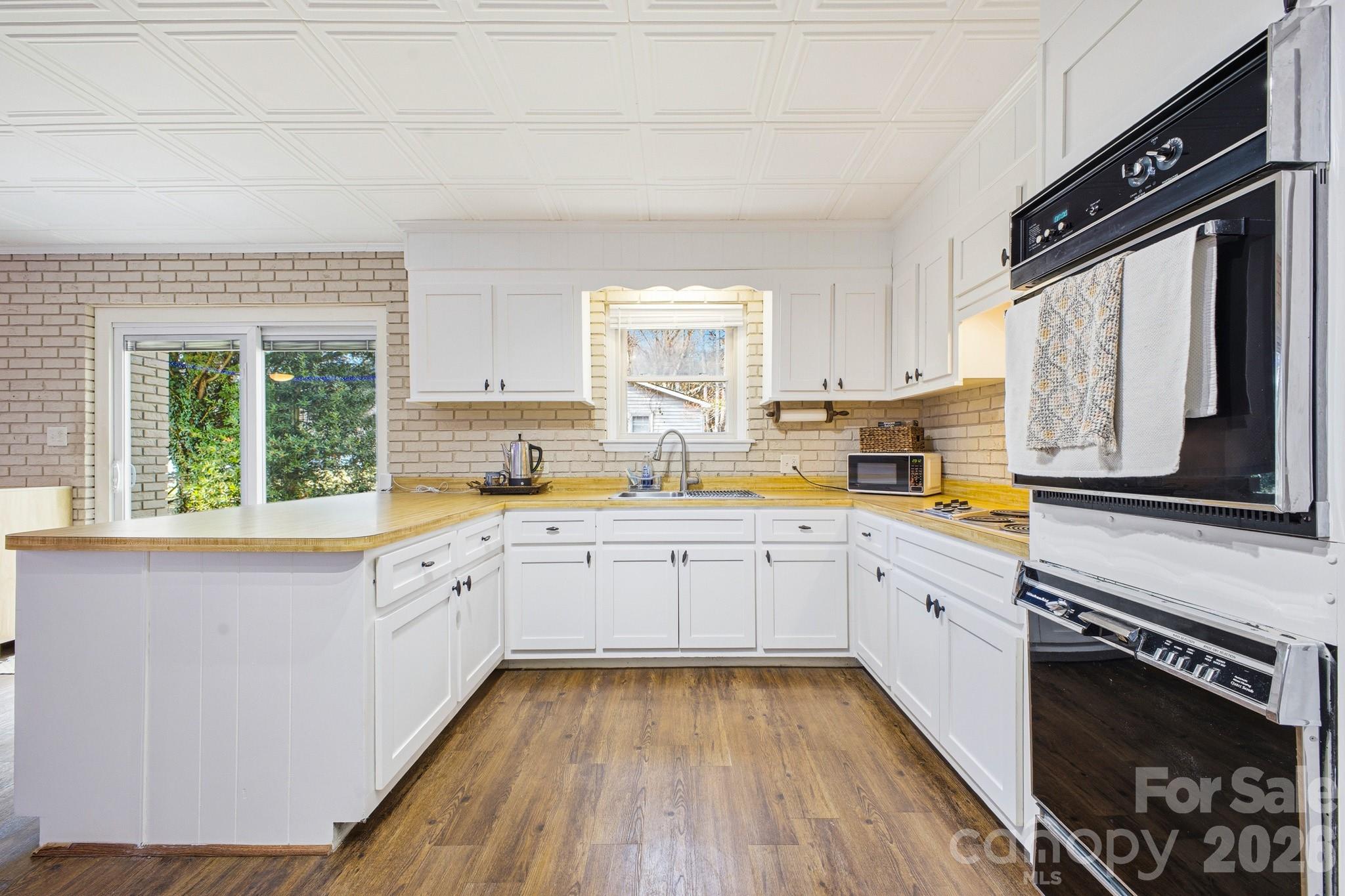 65 Westend Circle — Waynesville