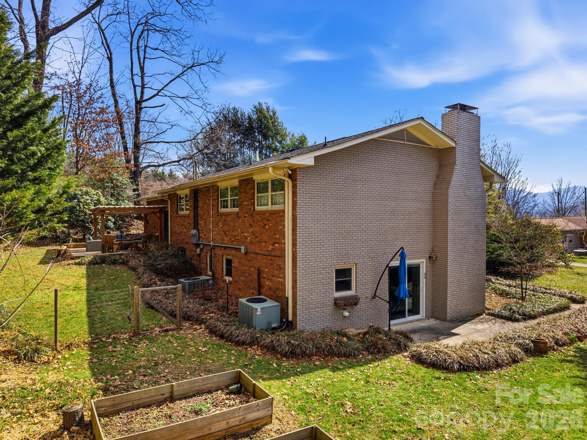 65 Westend Circle — Waynesville