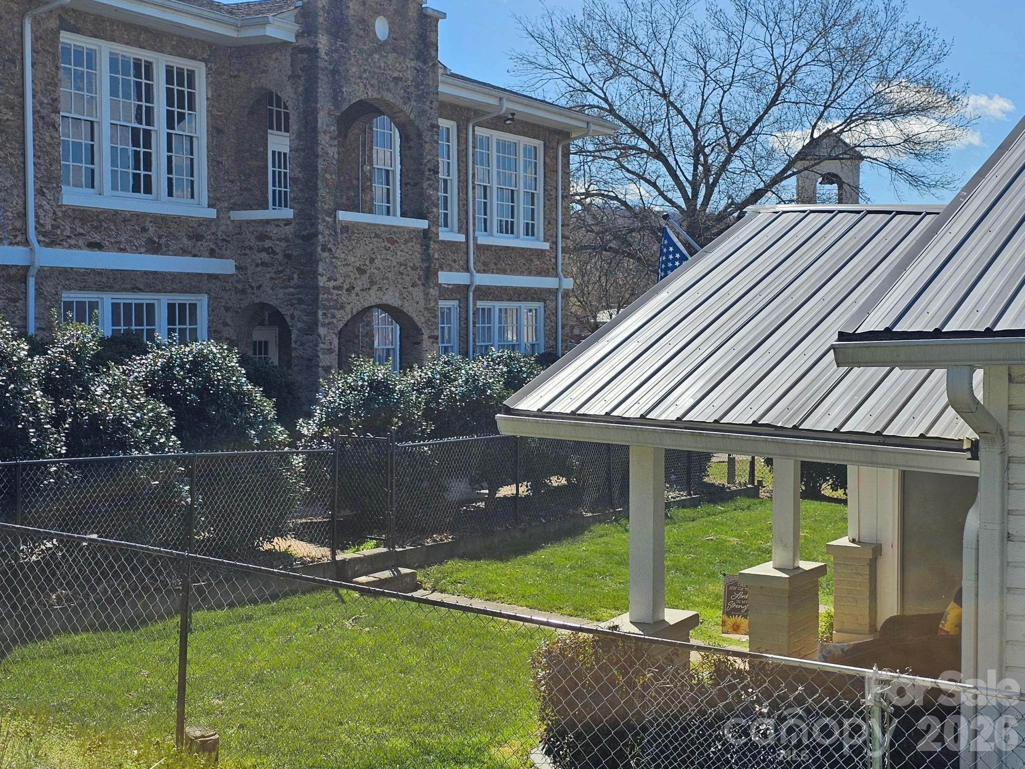 213 Colombo Street NW — Valdese