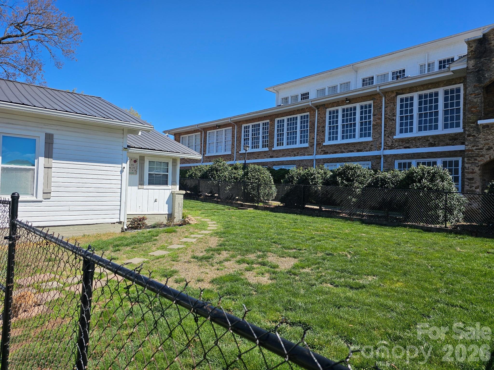 213 Colombo Street NW — Valdese
