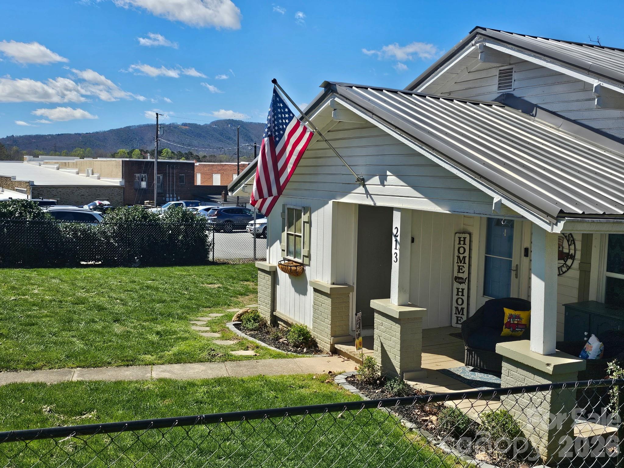 213 Colombo Street NW — Valdese