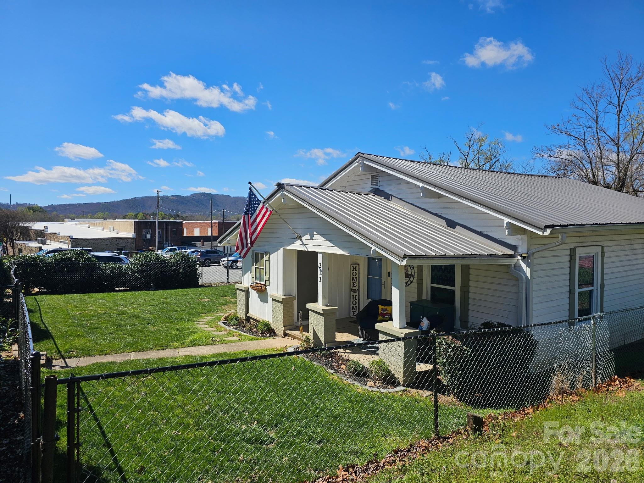 213 Colombo Street NW — Valdese