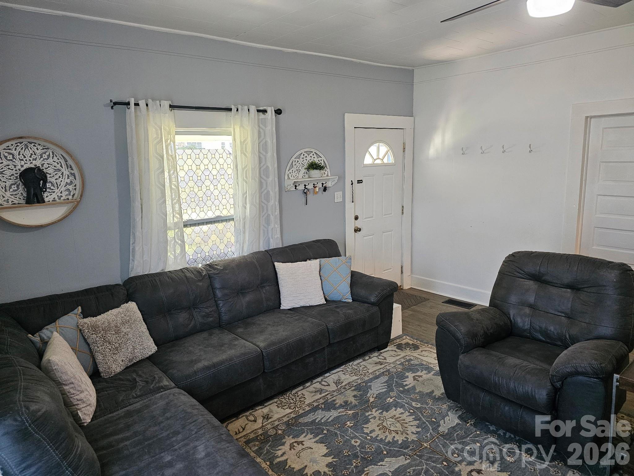 213 Colombo Street NW — Valdese