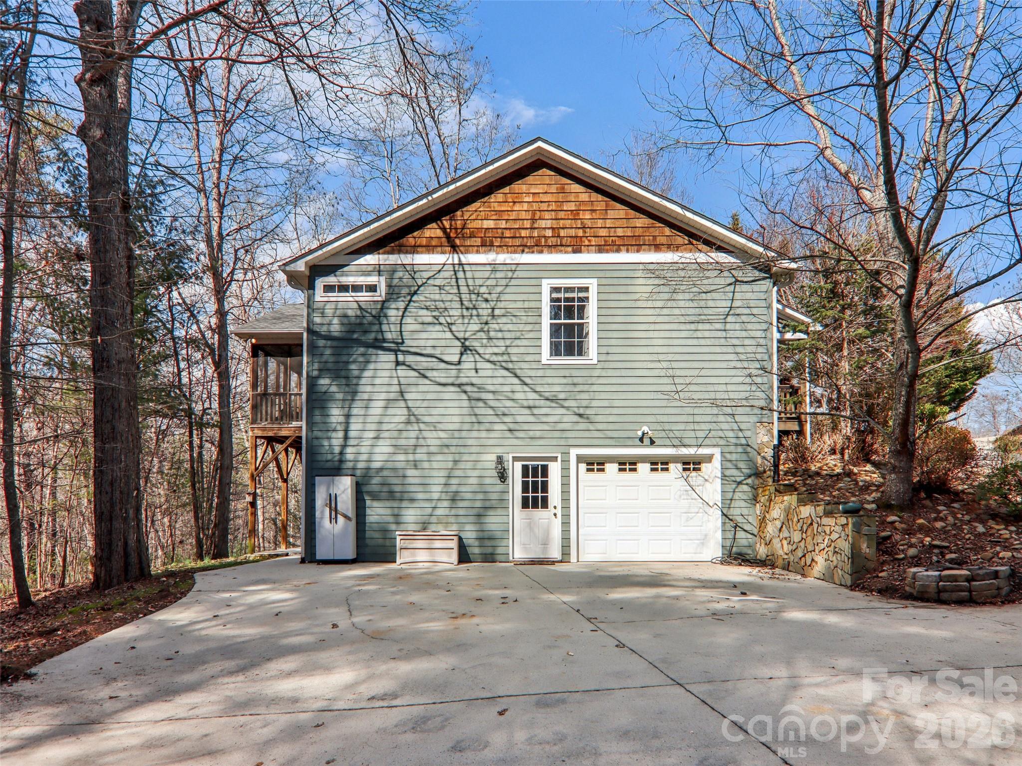 74 Woodson Drive — Mars Hill