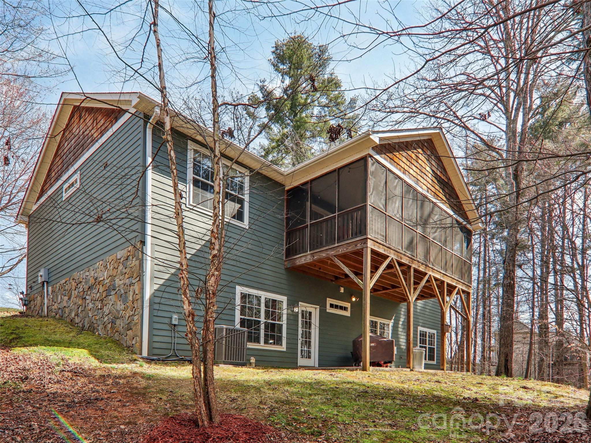 74 Woodson Drive — Mars Hill