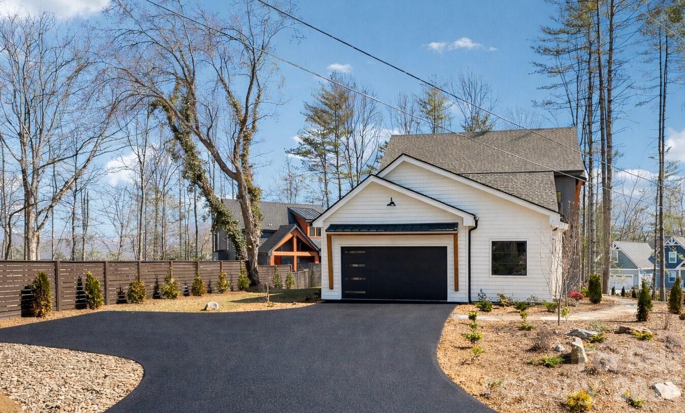272 Glazener Road — Brevard