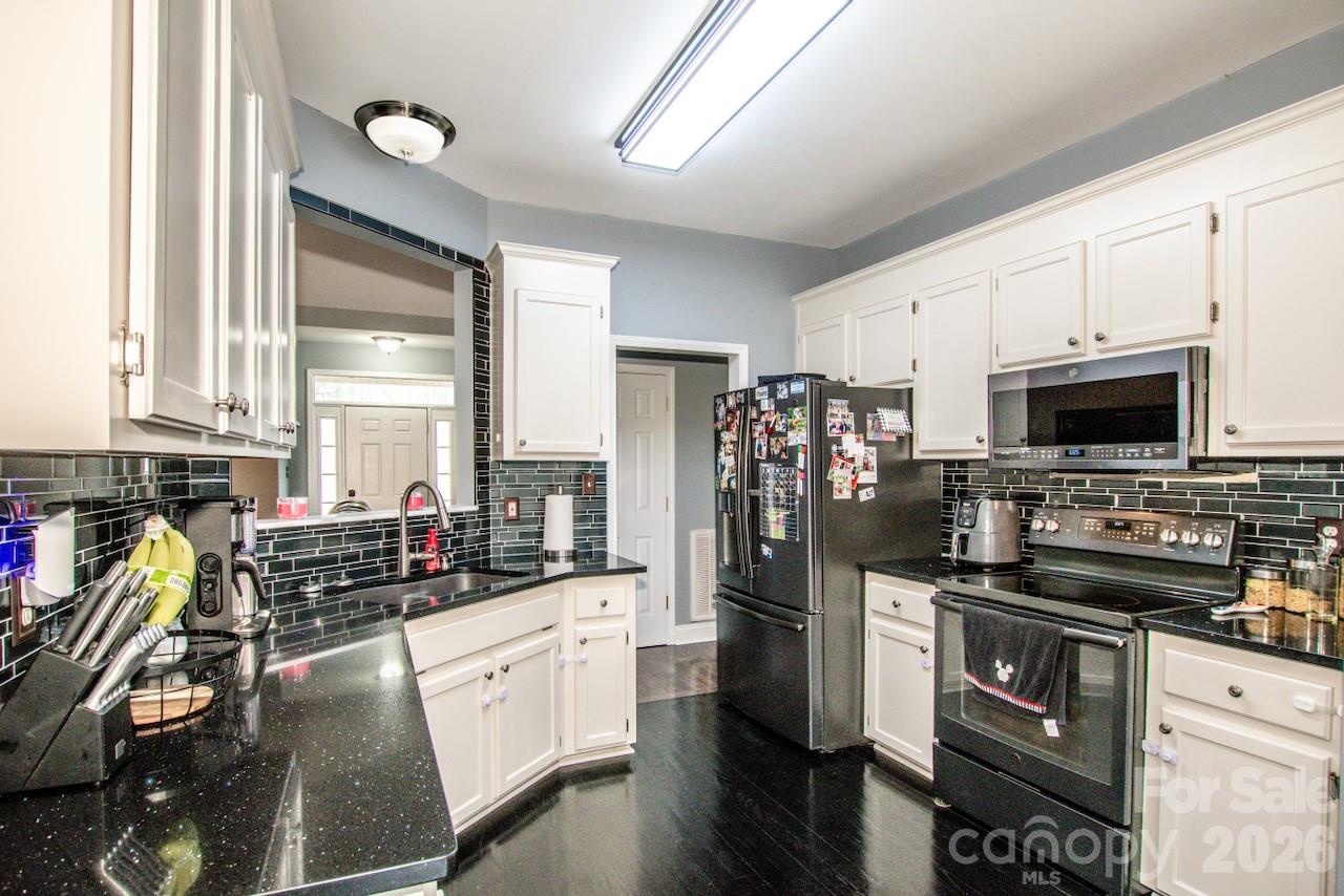 225 Delview Drive — Cherryville