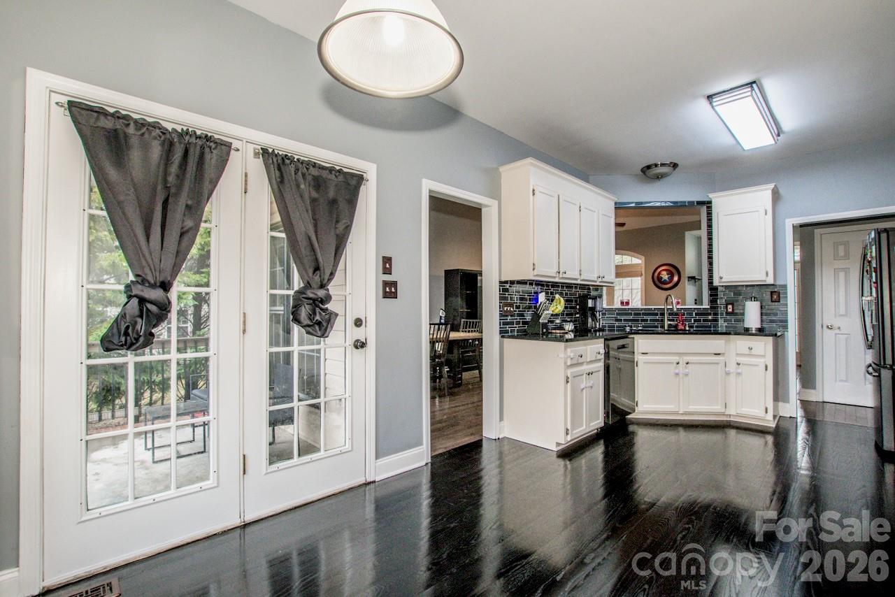225 Delview Drive — Cherryville