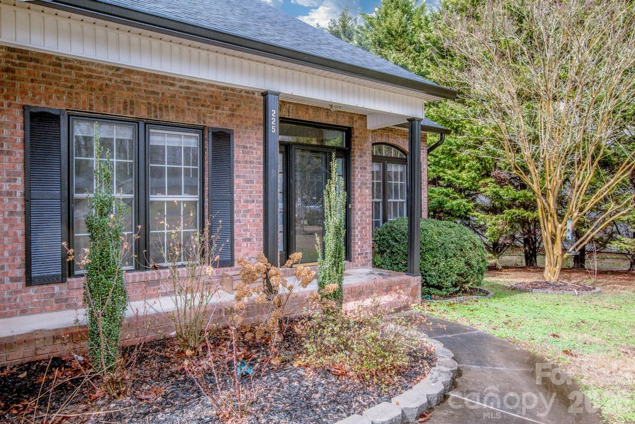 225 Delview Drive — Cherryville