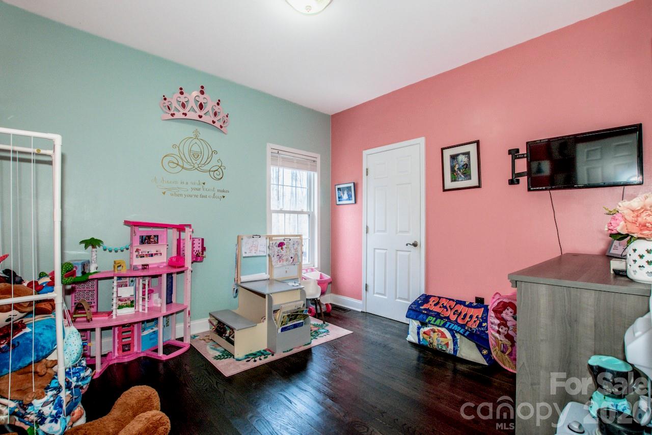 225 Delview Drive — Cherryville
