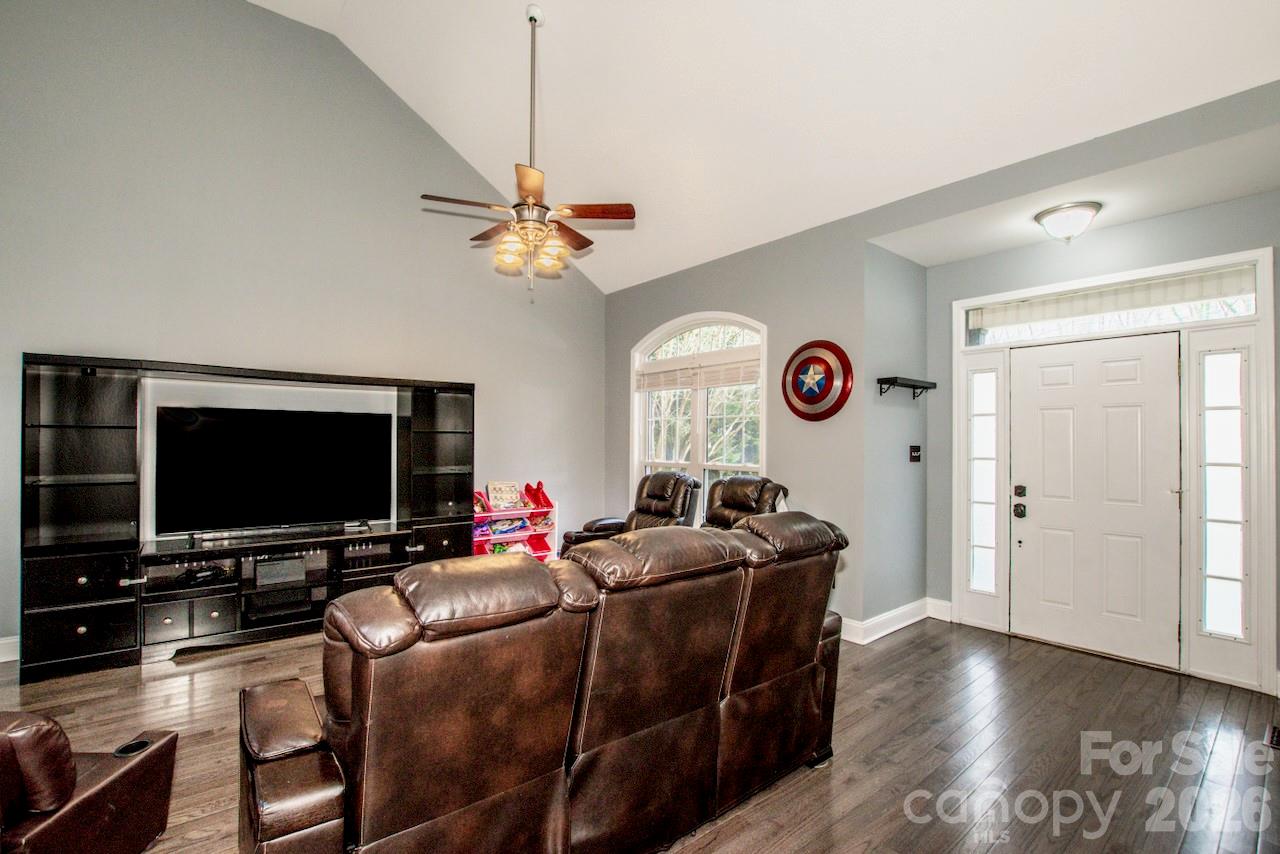 225 Delview Drive — Cherryville