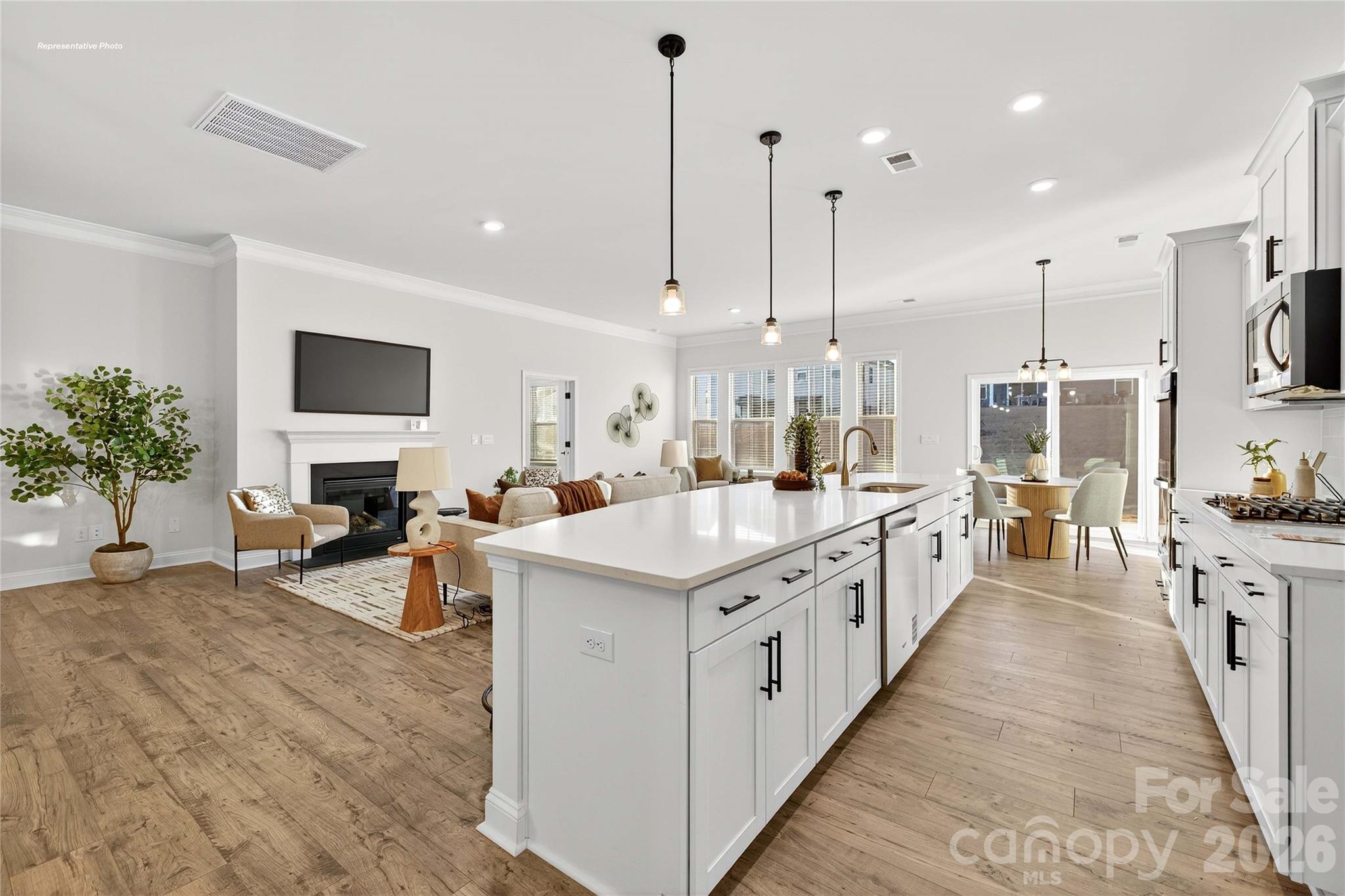111 Rhuidean Court — Troutman