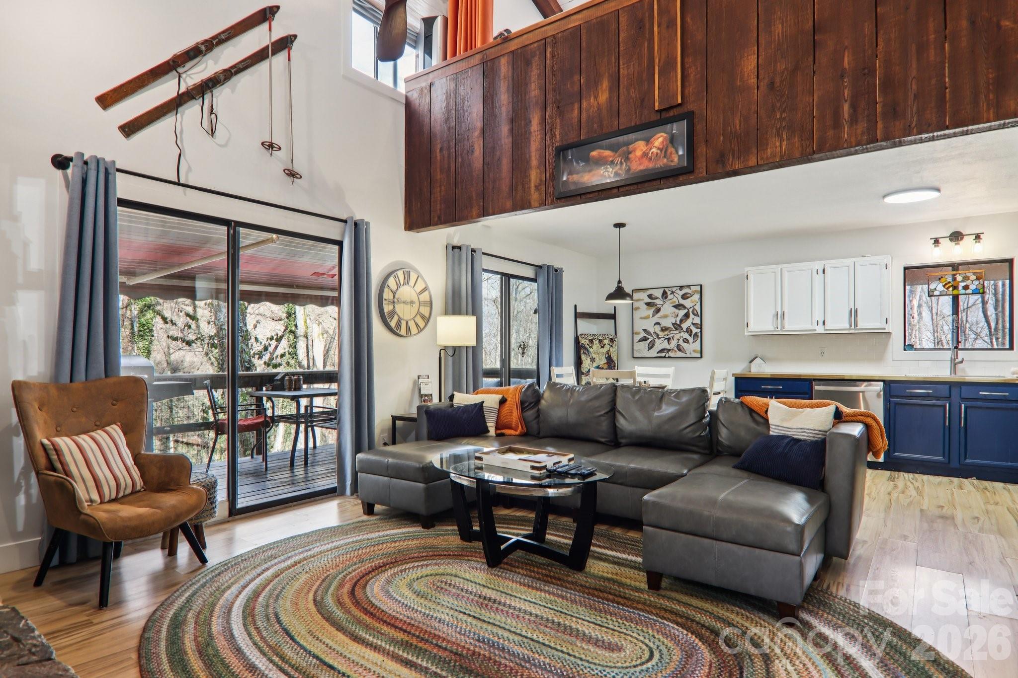 33 Fernbrook Road — Maggie Valley