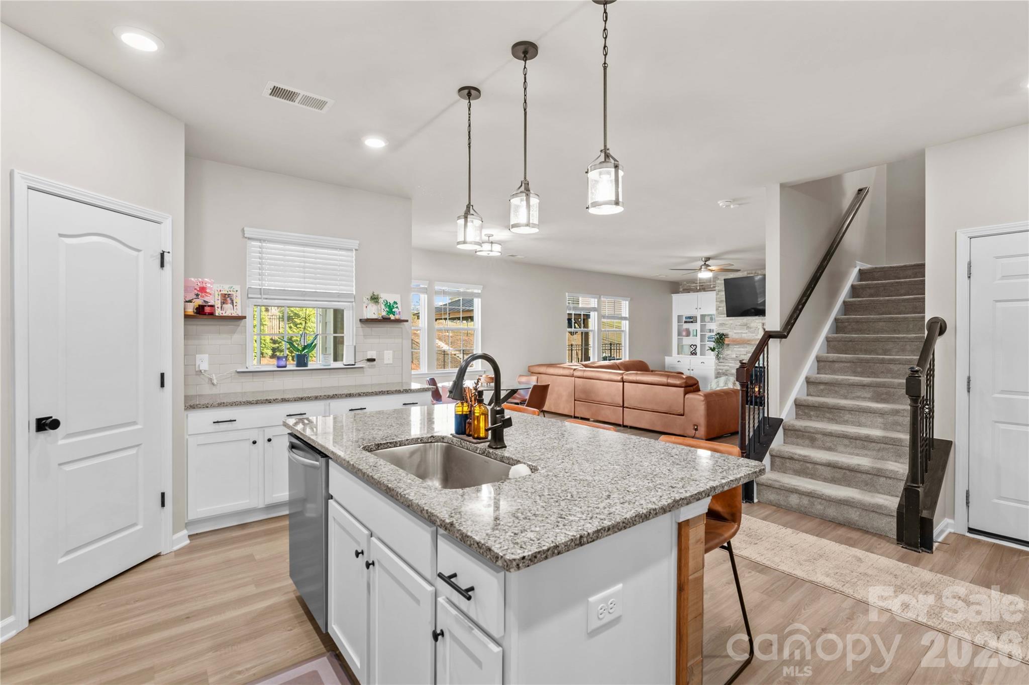 115 Outrigger Landing — Troutman