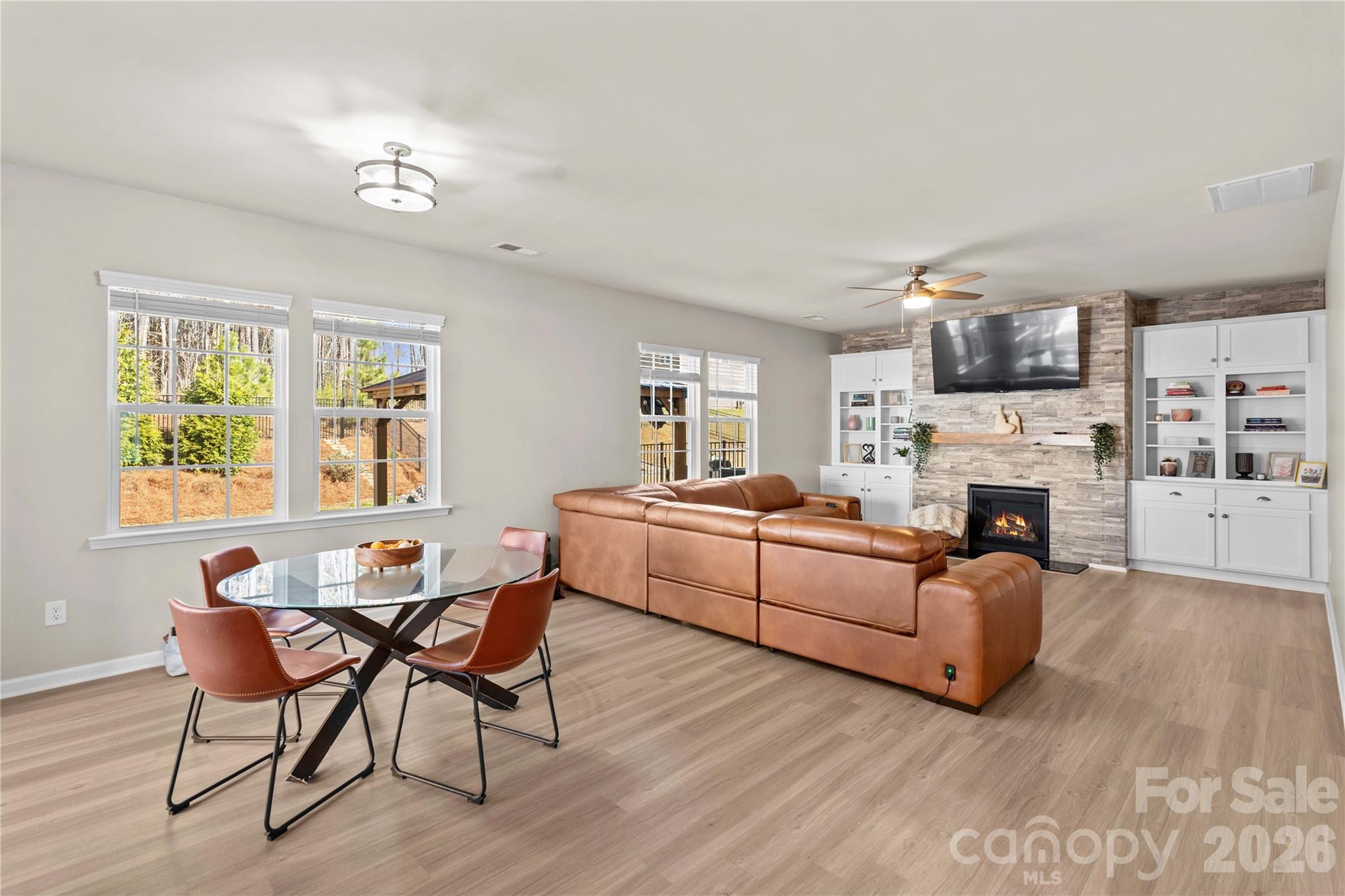 115 Outrigger Landing — Troutman