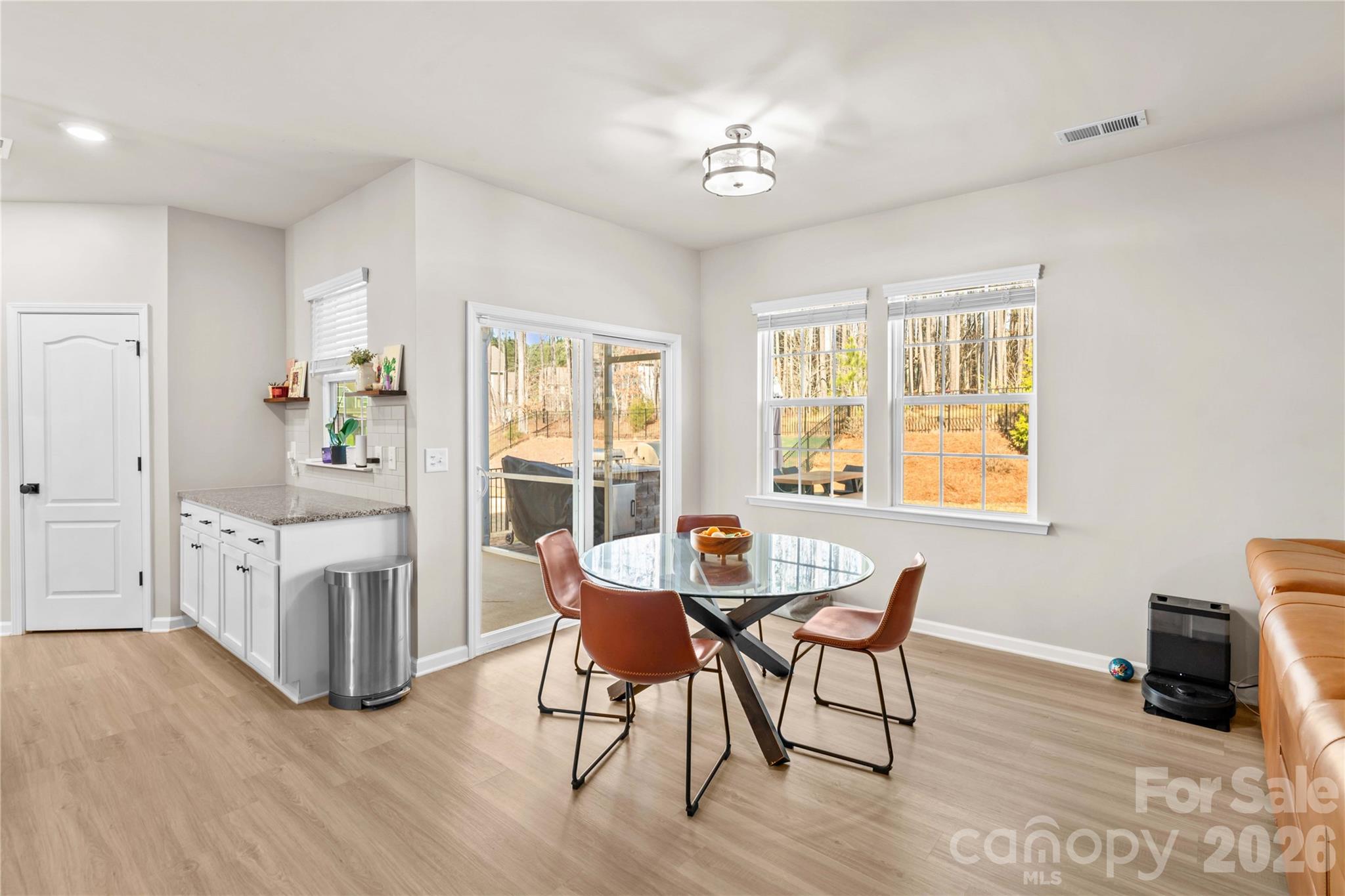 115 Outrigger Landing — Troutman