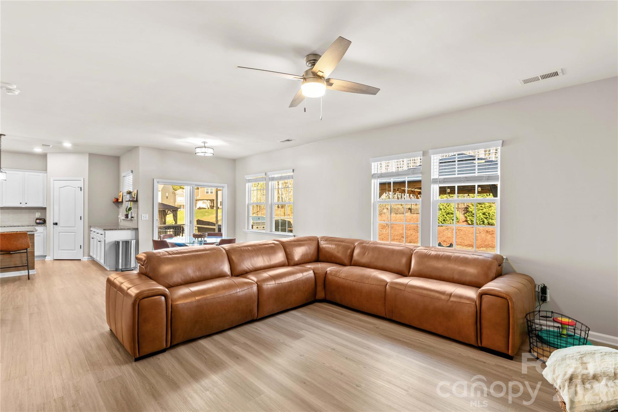 115 Outrigger Landing — Troutman