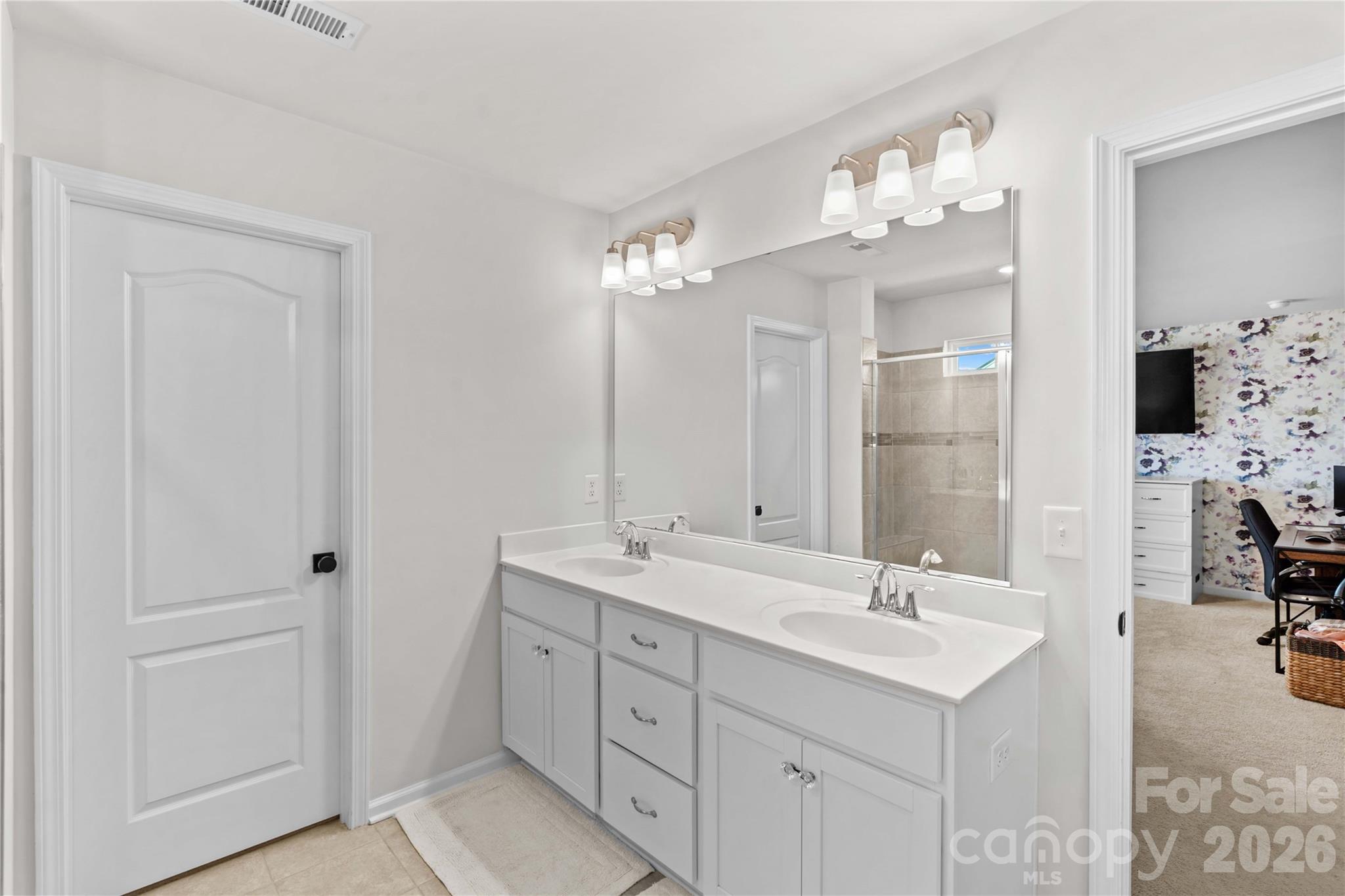 115 Outrigger Landing — Troutman