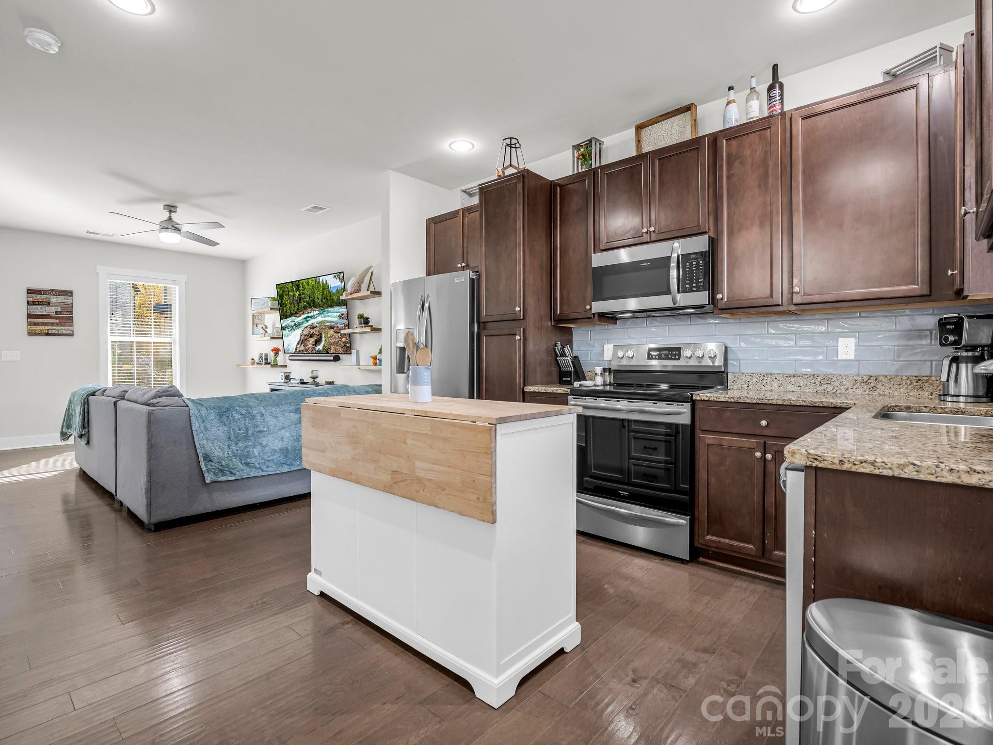 358 Cardwell Lane — Fletcher