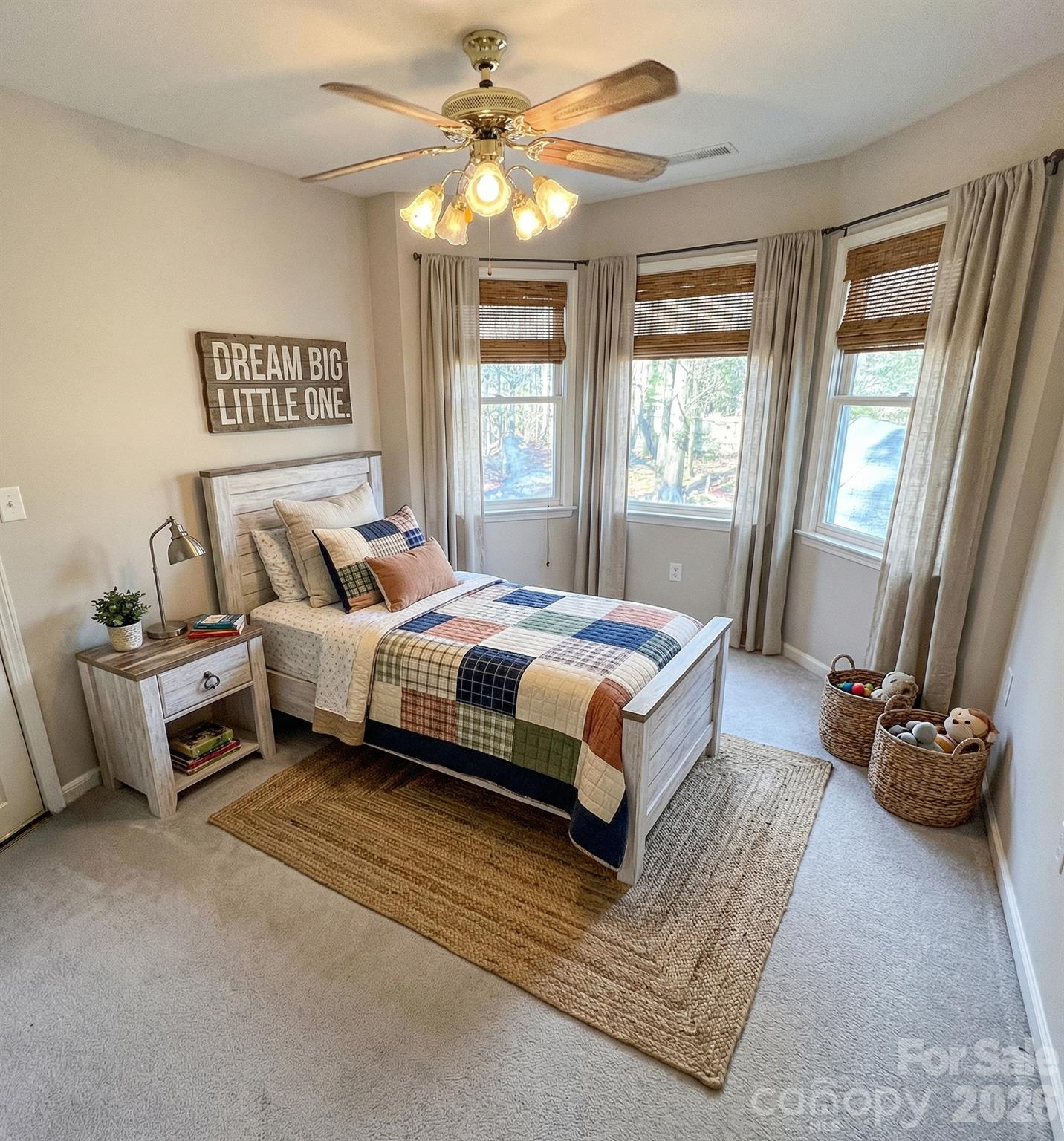 719 Victorian Lane — Monroe
