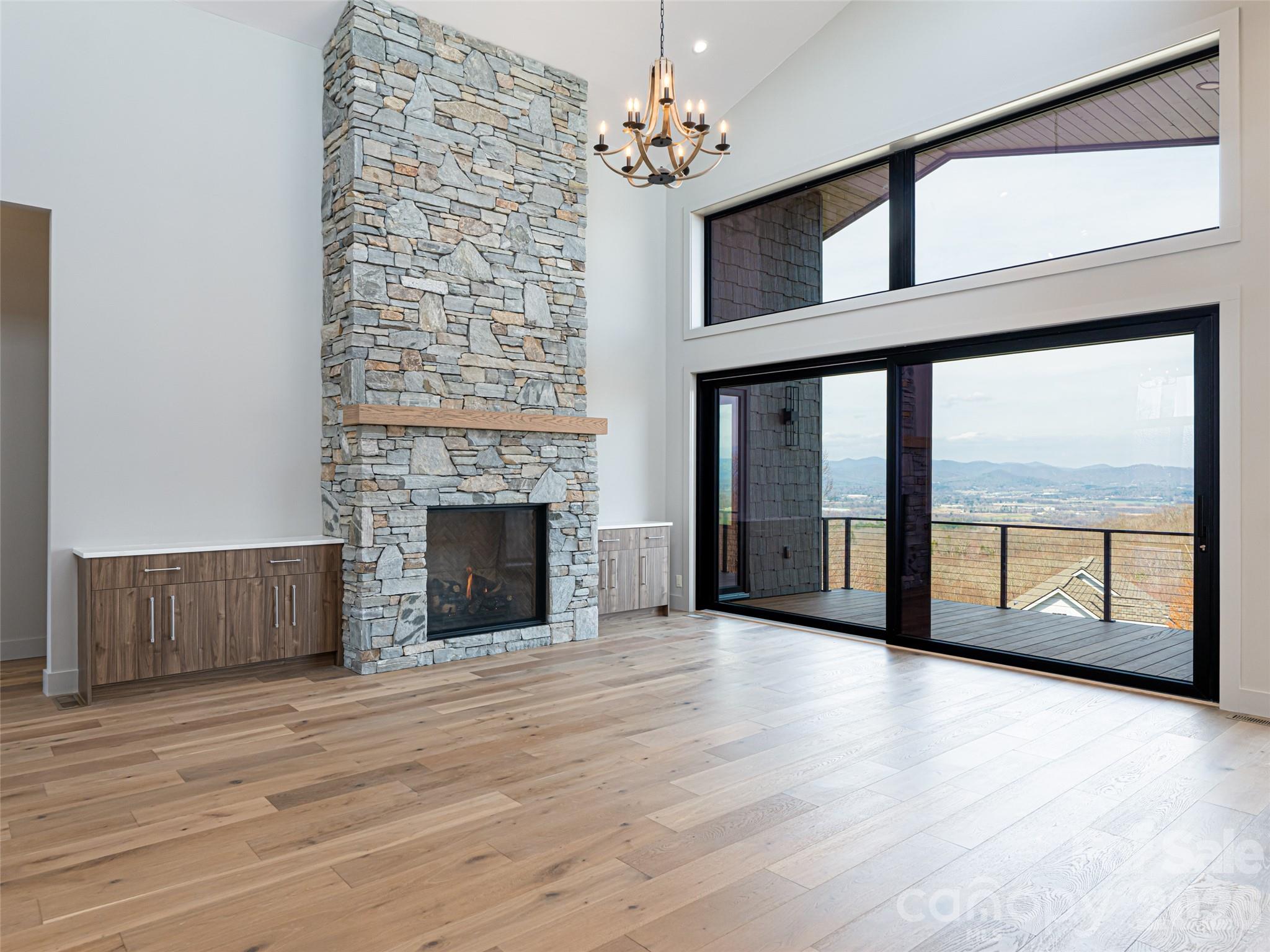 247 Coachman Drive — Hendersonville